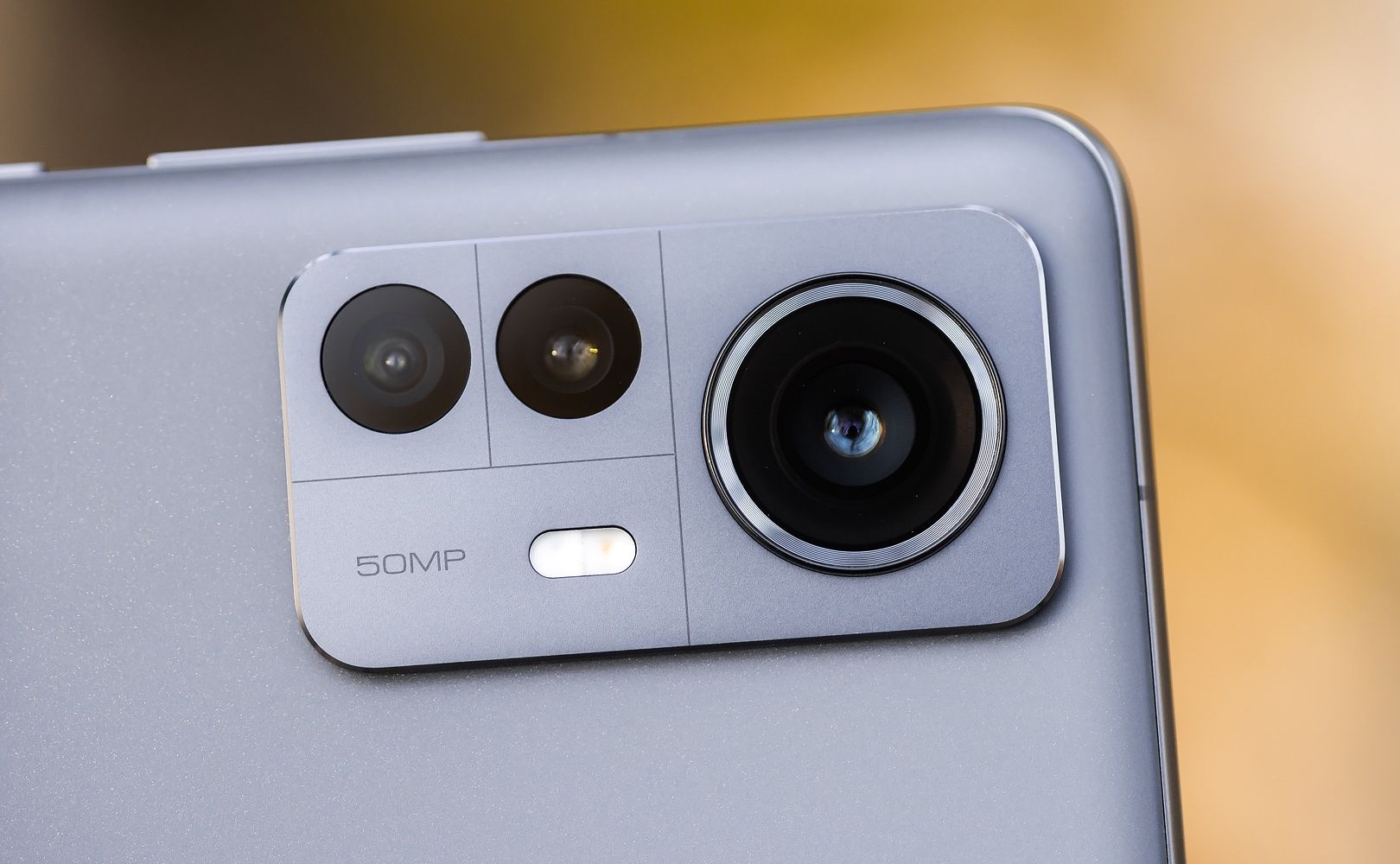 Xiaomi 12 Pro obiektywy tył
