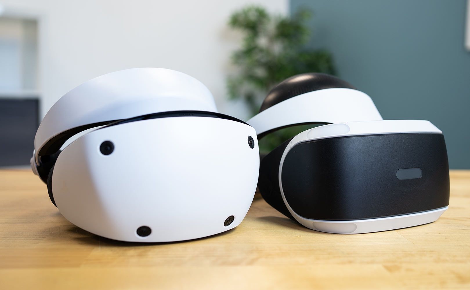 PS VR 2 vs PlayStation VR - porównanie gogli