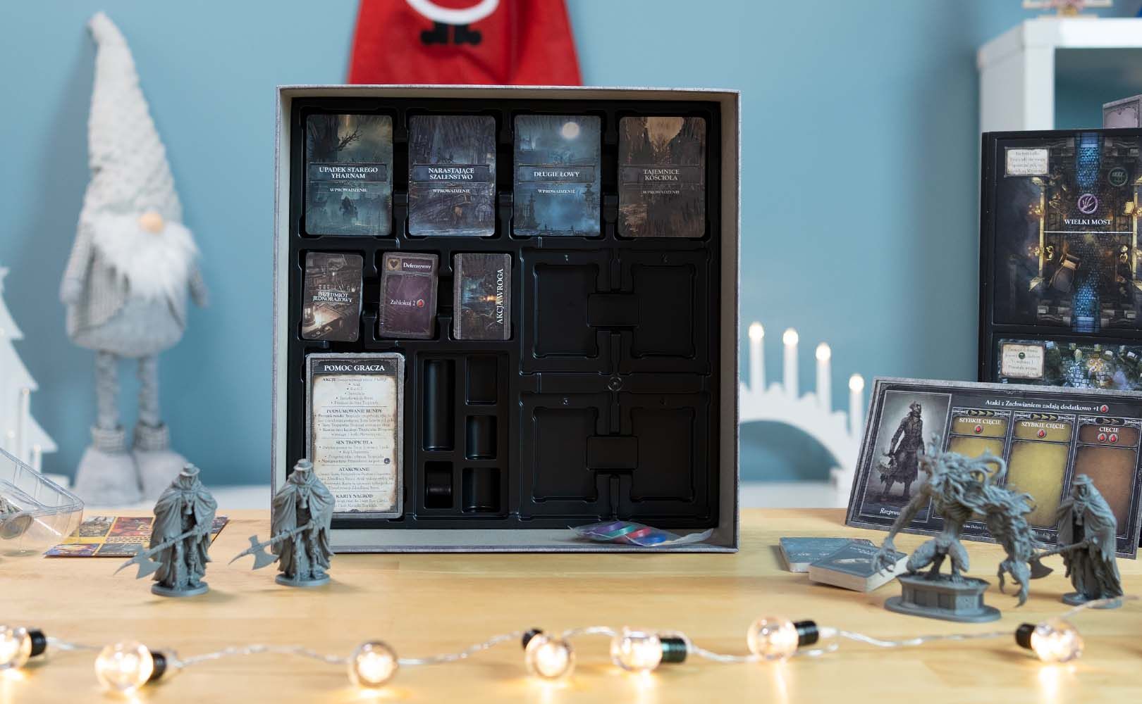 Bloodborne gra planszowa - część zawartości pudełka