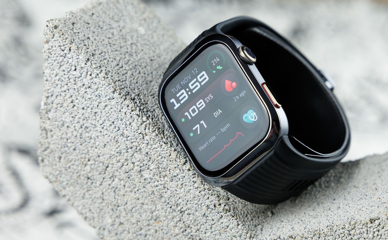 HUAWEI WATCH D2 z bliska