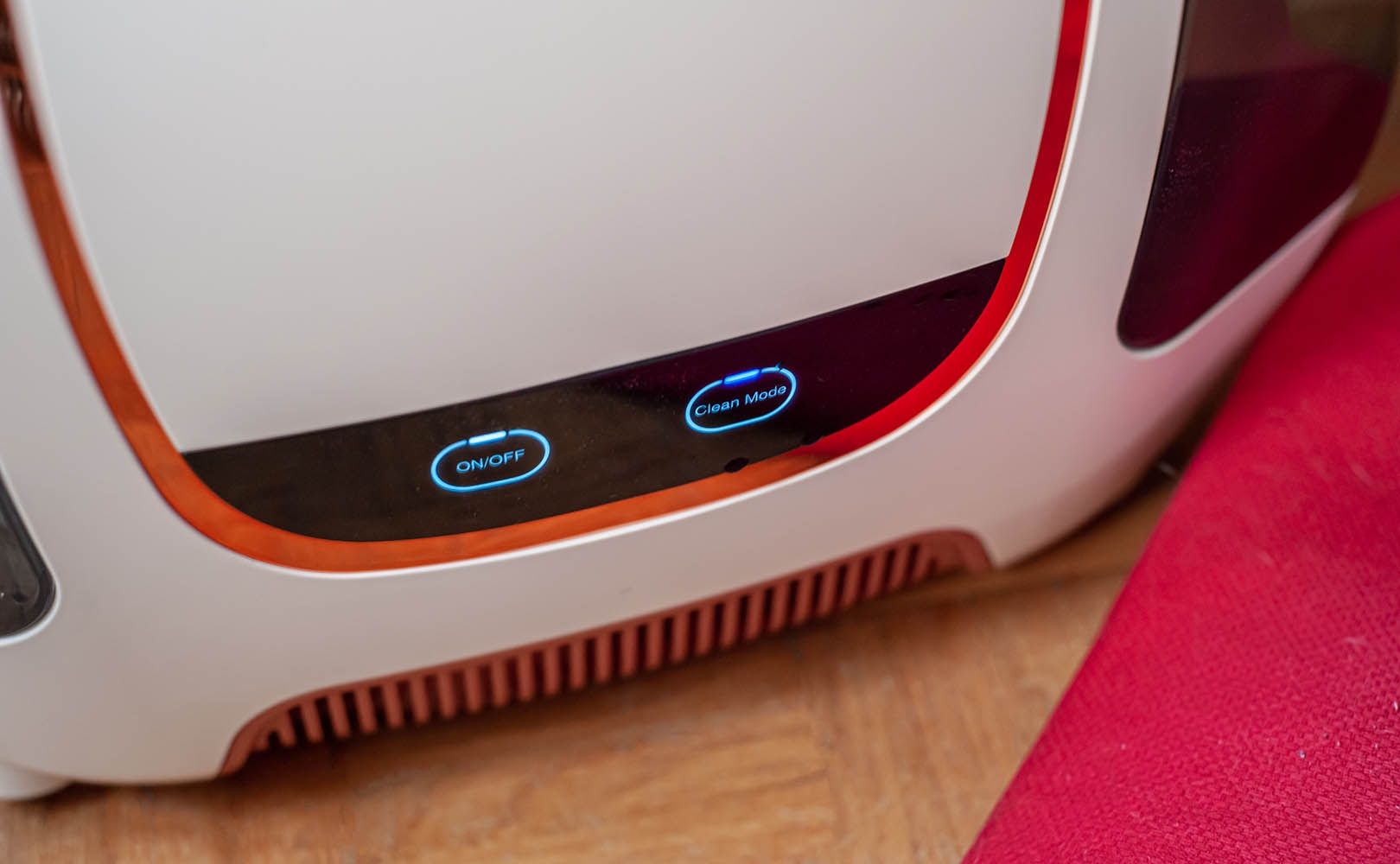 Uwant Multiple Spot Cleaner B100 - przyciski