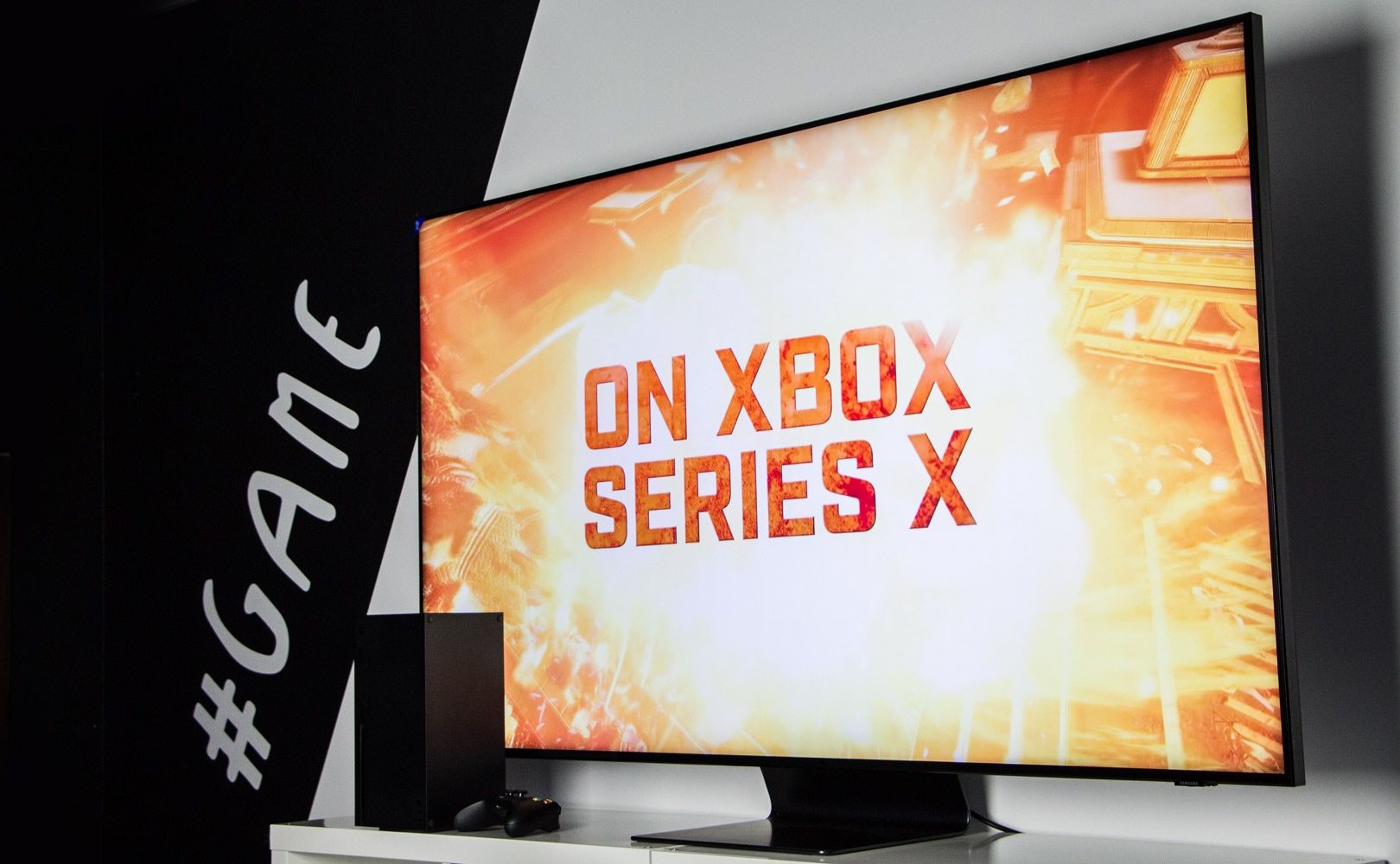 Xbox Series X z TV 8K