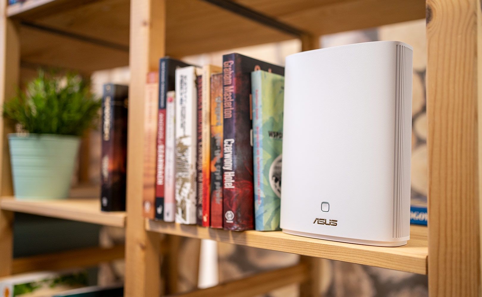 ASUS ZenWiFi AX Hybrid - na regale