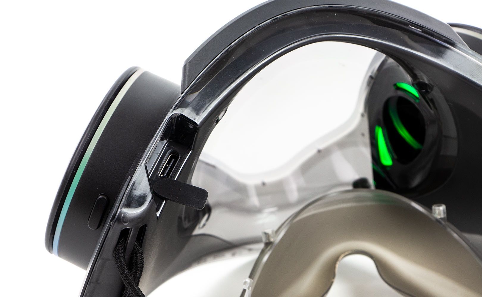 Razer Zephyr - gniazdko USB C