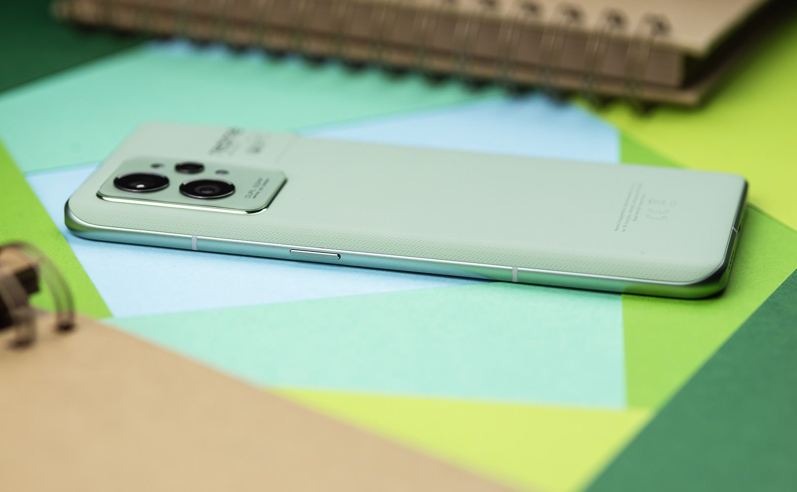 realme GT 2 Pro prawa strona