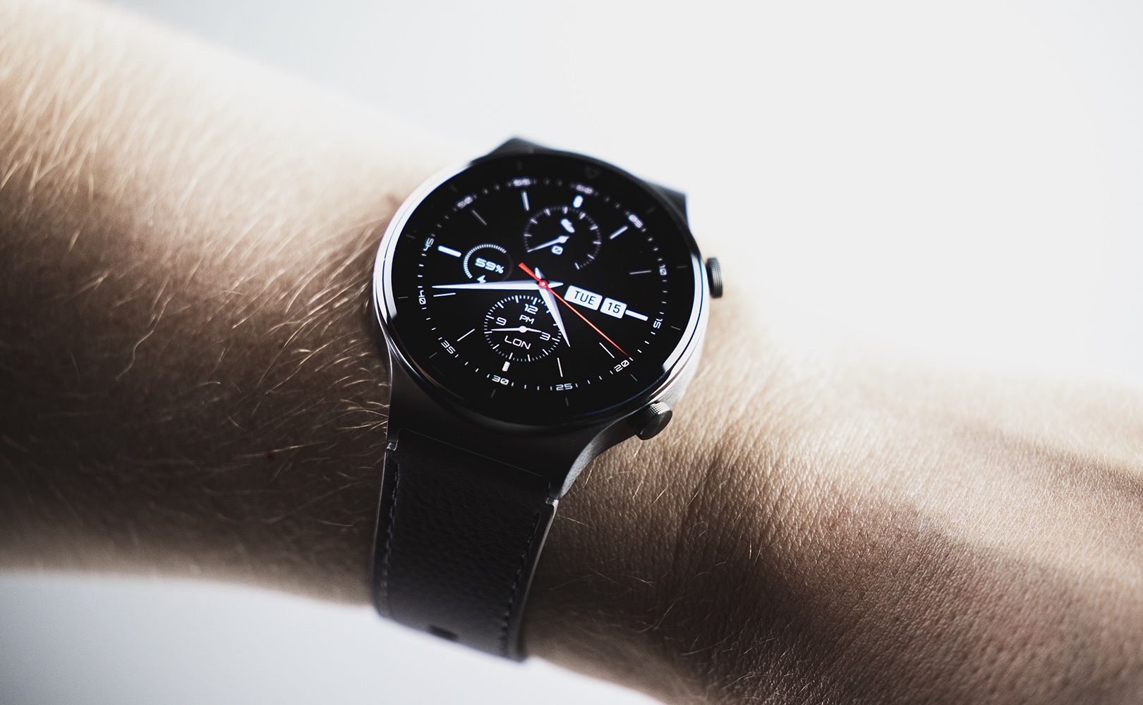 Huawei Watch GT 2 Pro dłoń