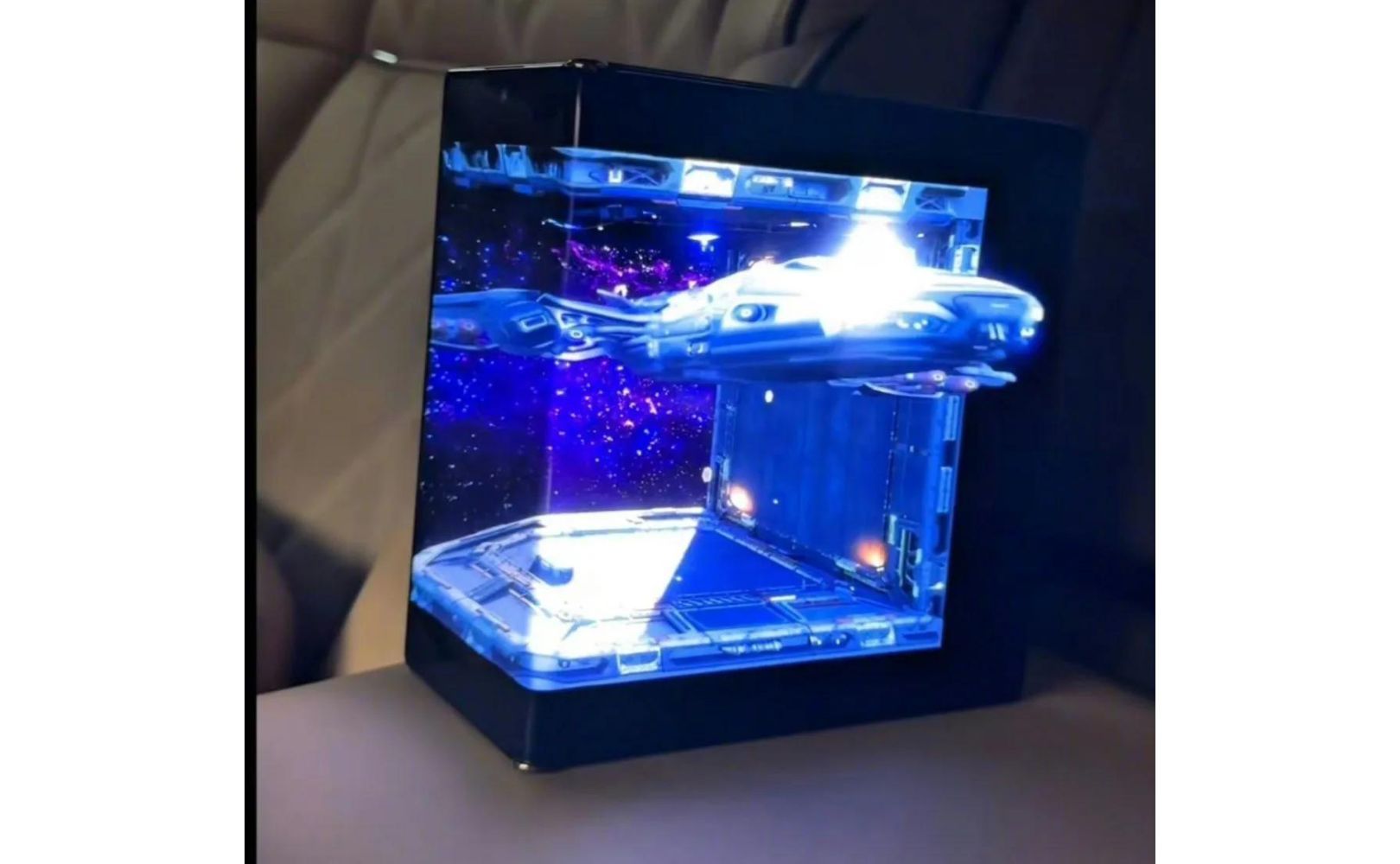 Huawei Mate XT wyświetla obraz 3D