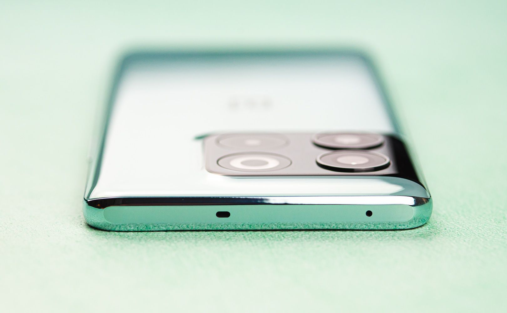 OnePlus 10T górna krawędź