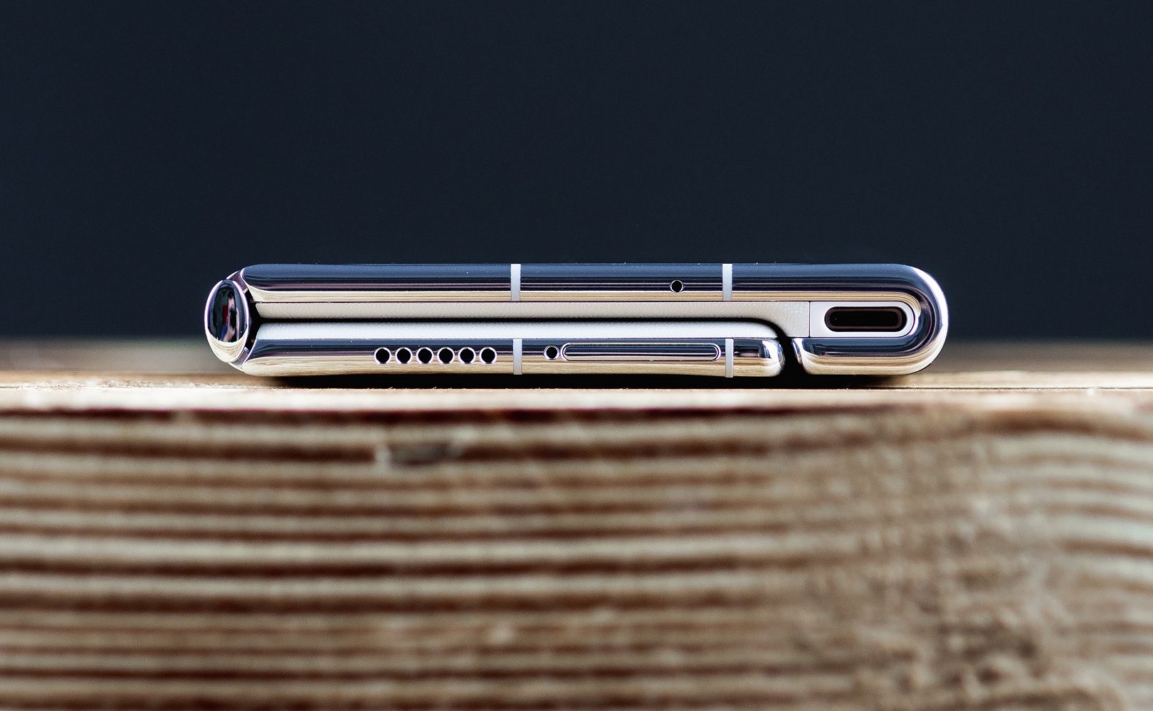 Huawei Mate Xs 2 złożony dół