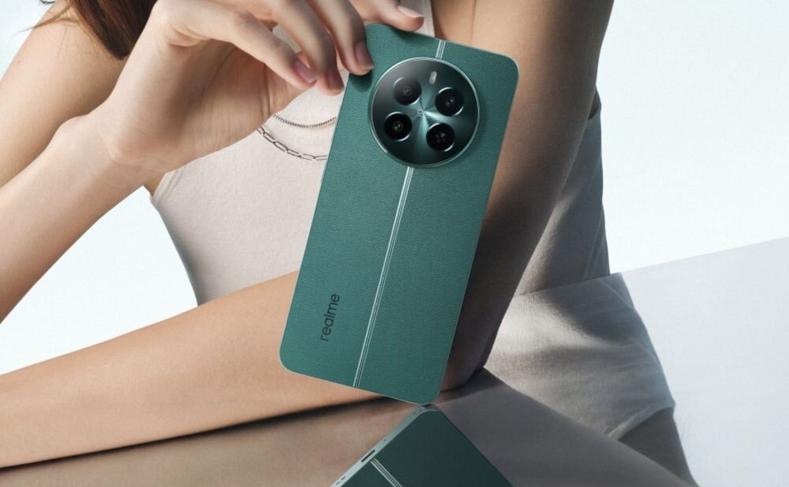 realme 12+