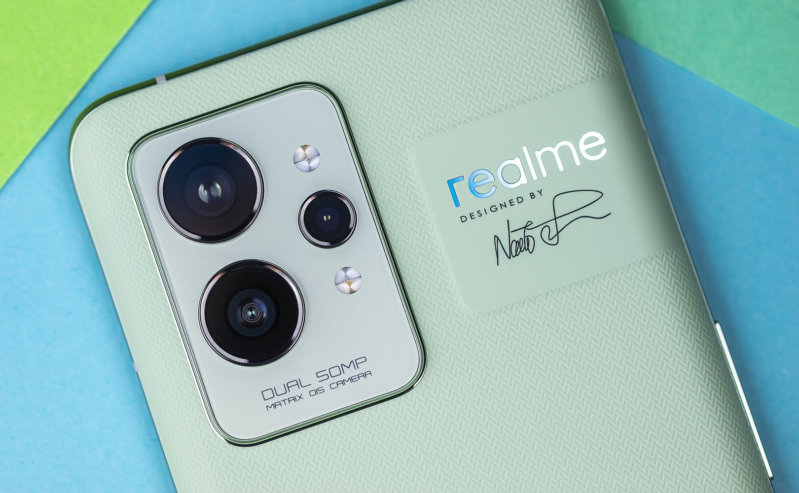 realme GT 2 Pro kamerki i logo