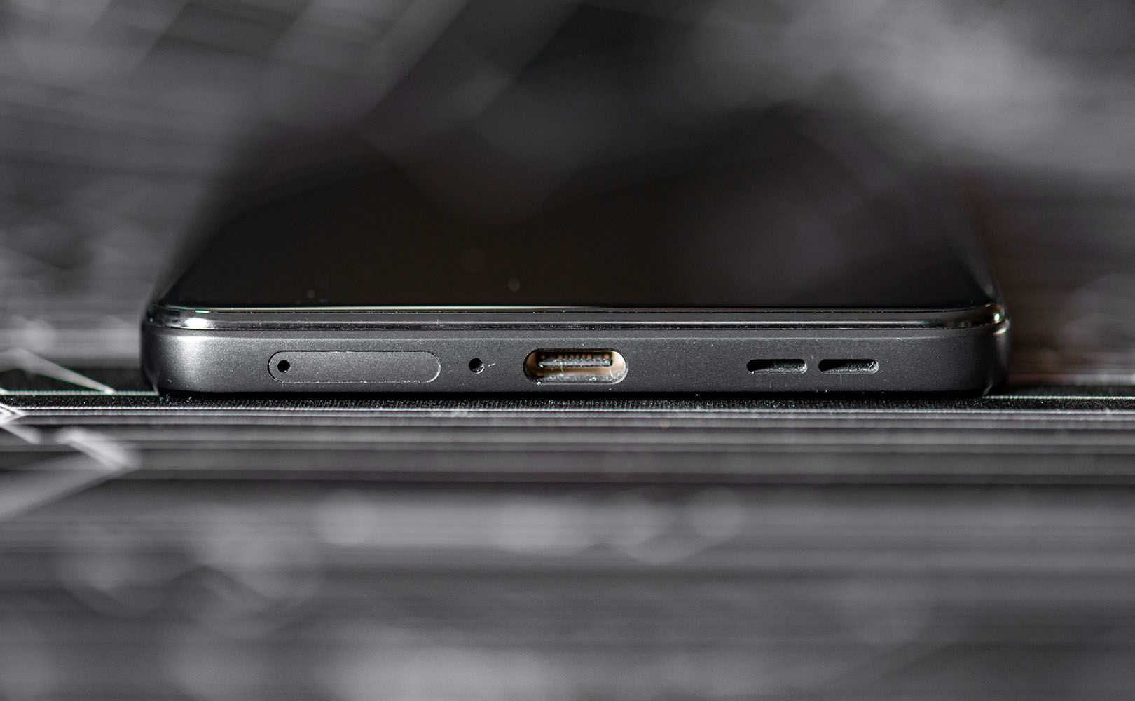 POCO F4 port USB-C