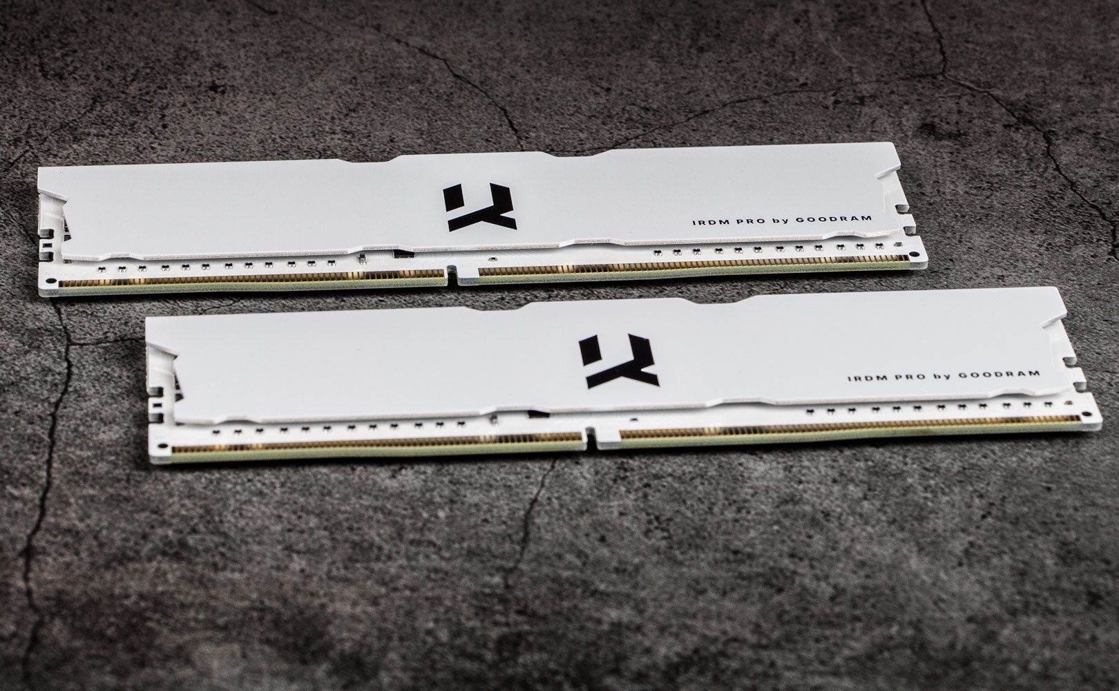 GOODRAM IRDM PRO DDR4 Wollow White