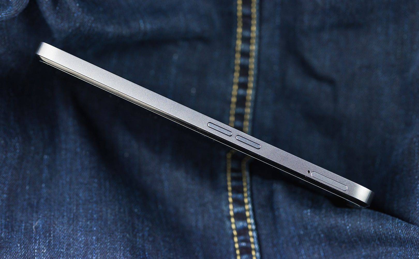 realme C35