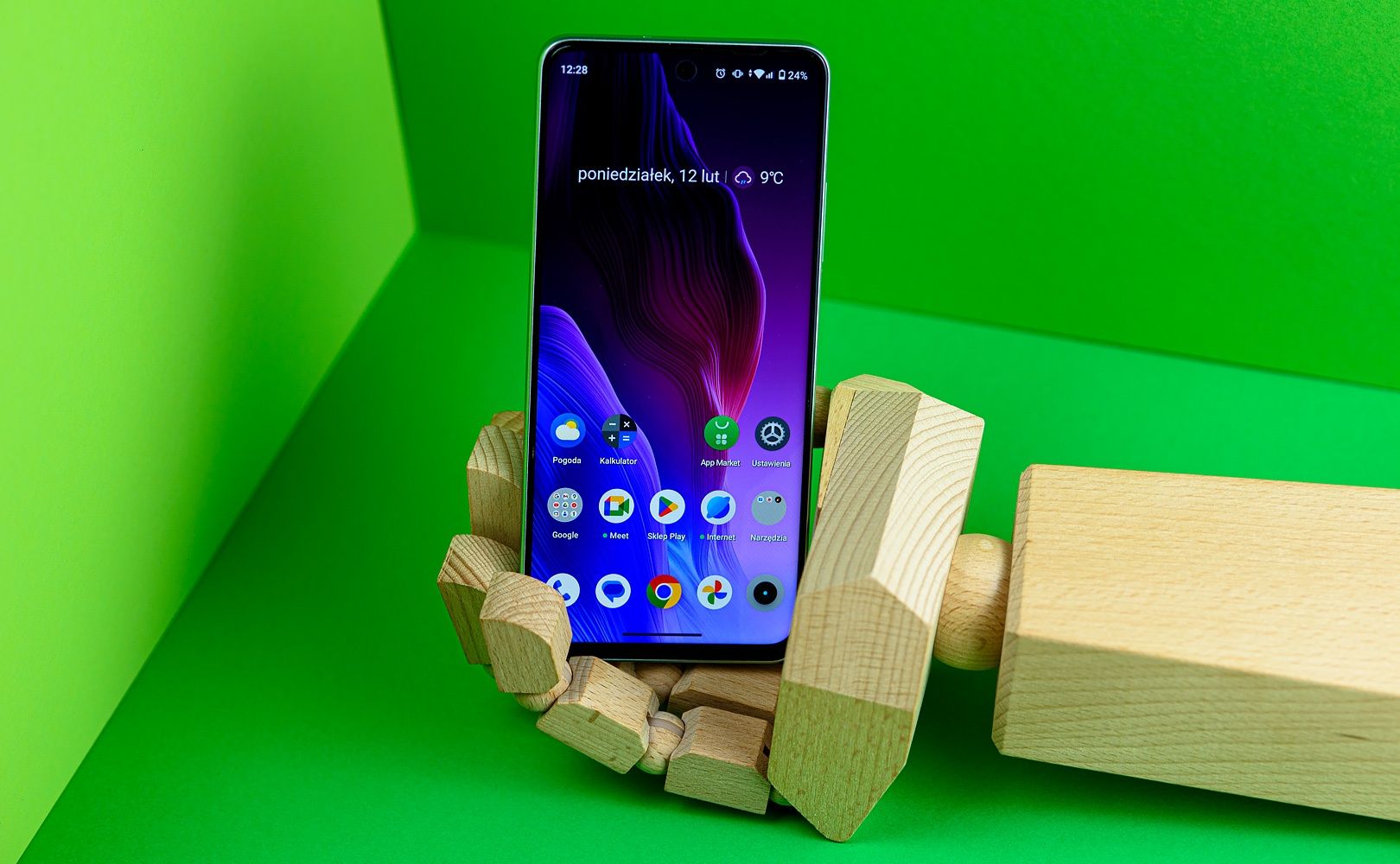 realme C67 dłoń