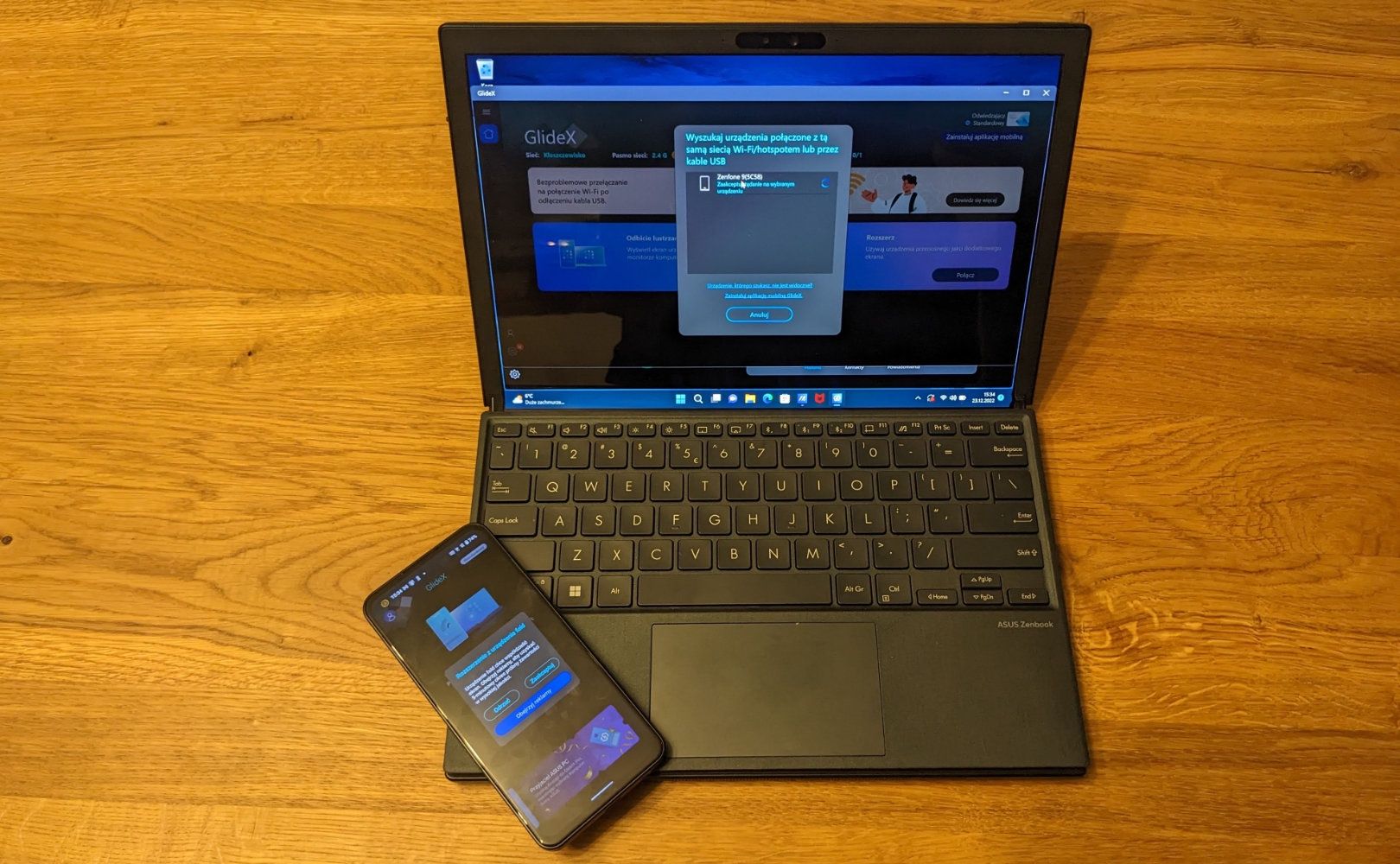 ASUS Zenbook f7 Fold OLED