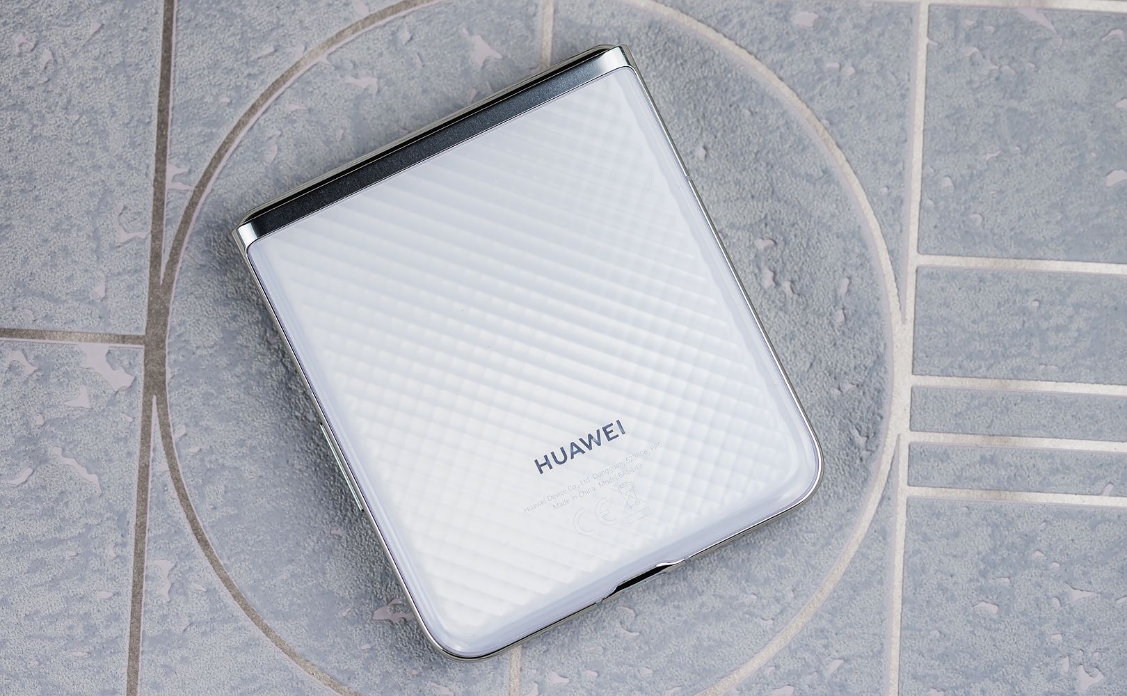Huawei P50 Pocket
