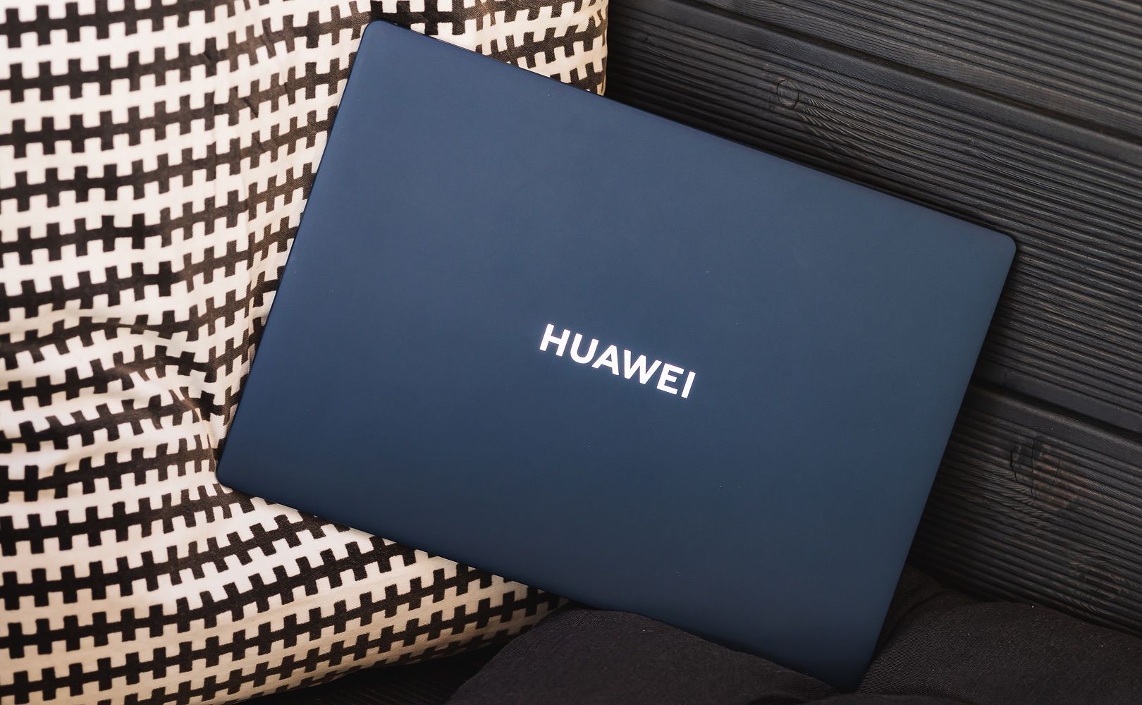 Huawei MateBook X pro 2022