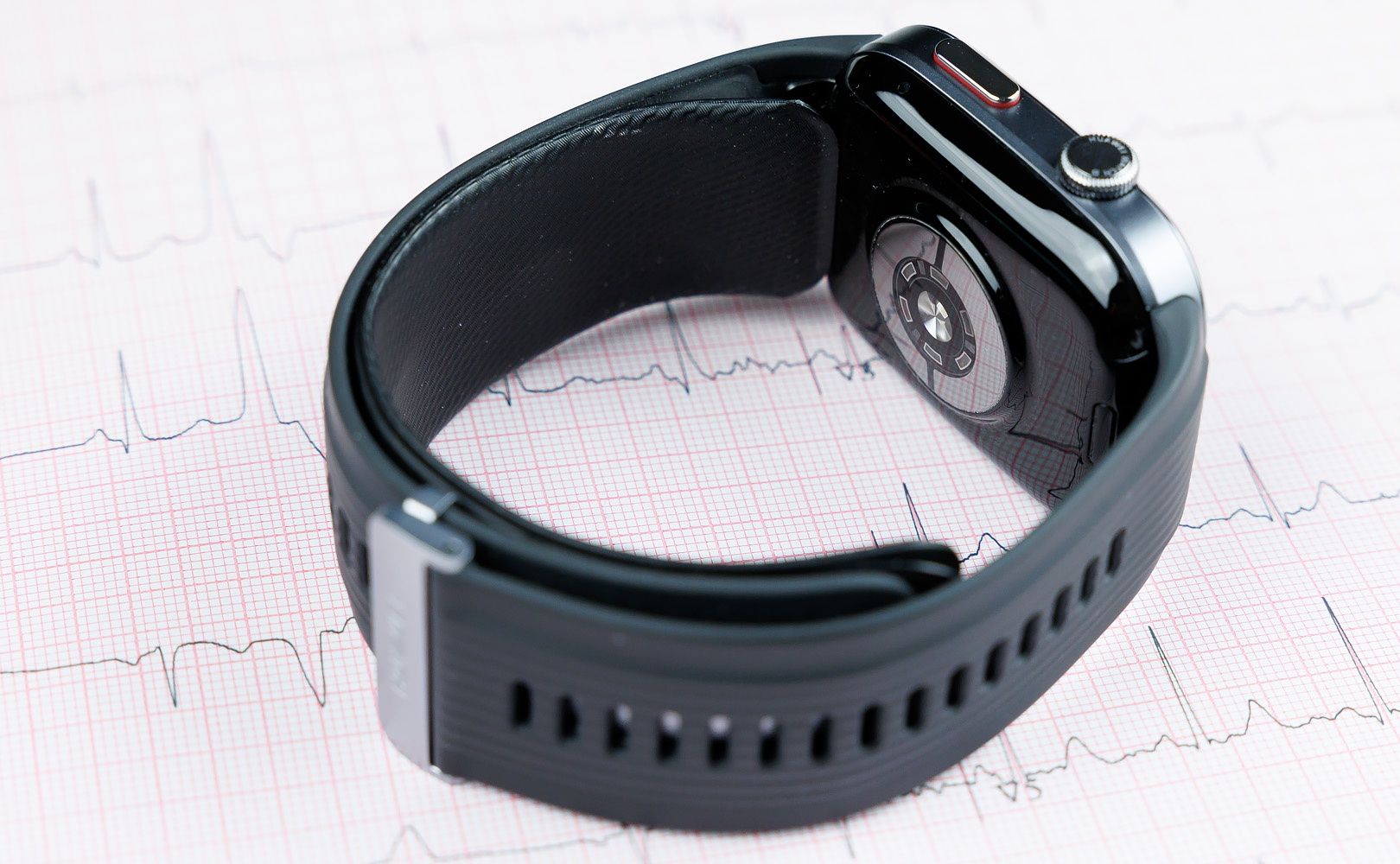 Zapięty pasek w HUAWEI WATCH D2