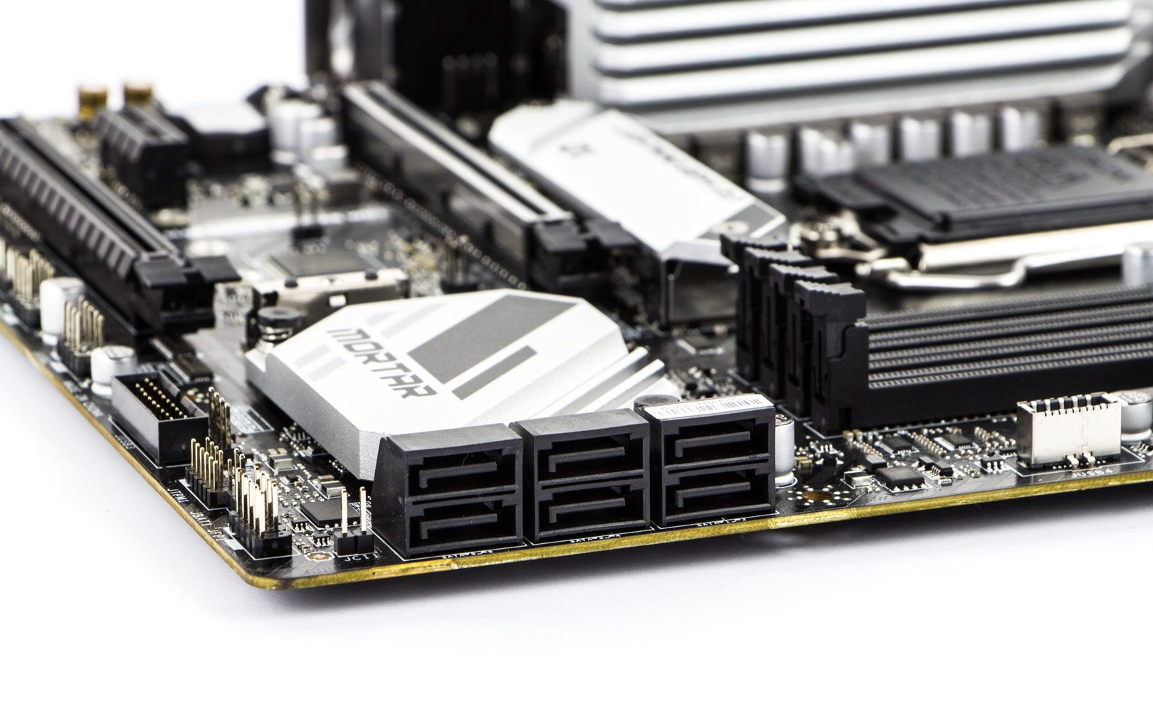 MSI MAG B560M Mortar Wi-Fi - porty SATA