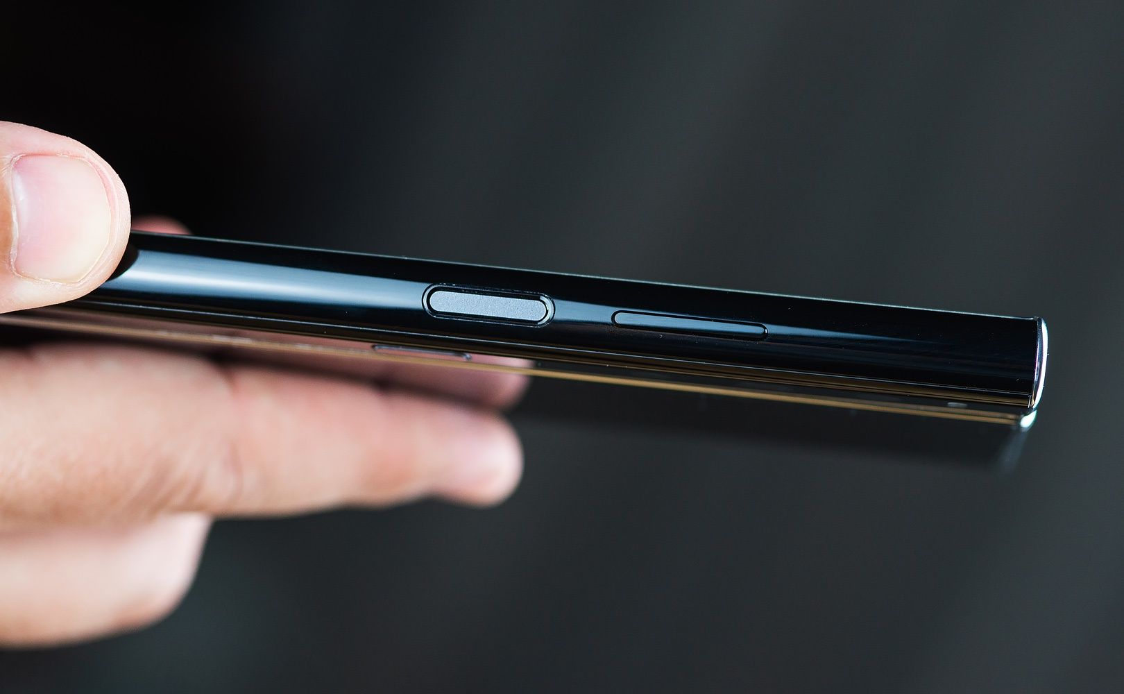 Huawei Mate Xs 2 przyciski