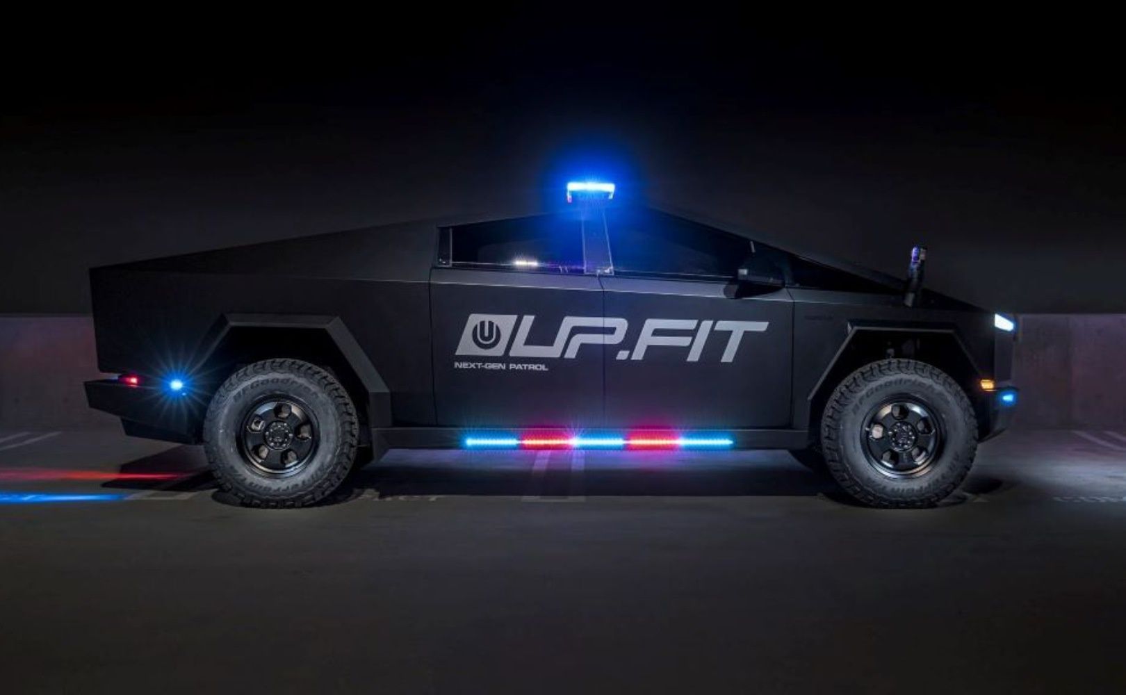 Patrolowa wersja Tesla Cybertruck