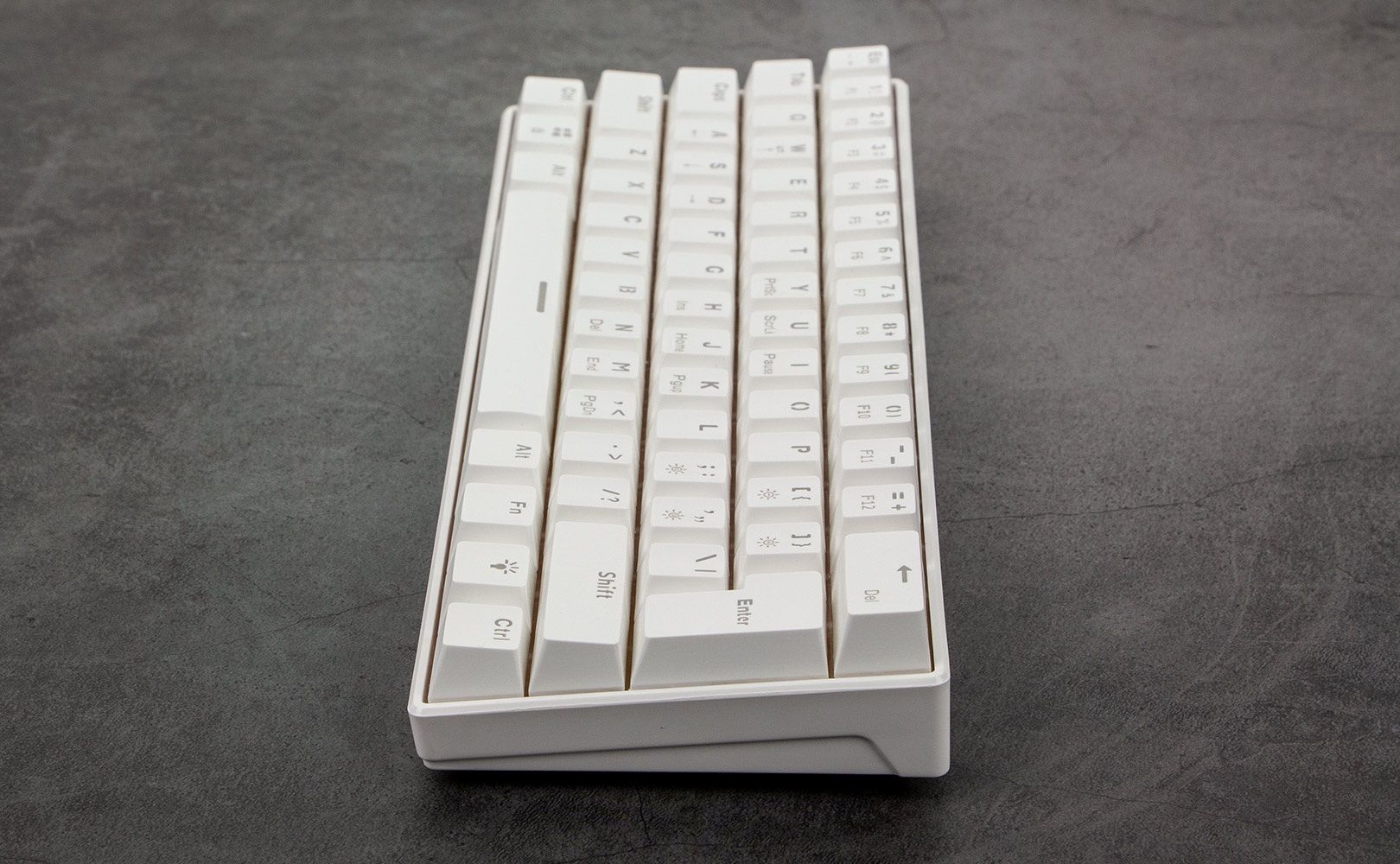 XPG Summoner Mini - widok z boku