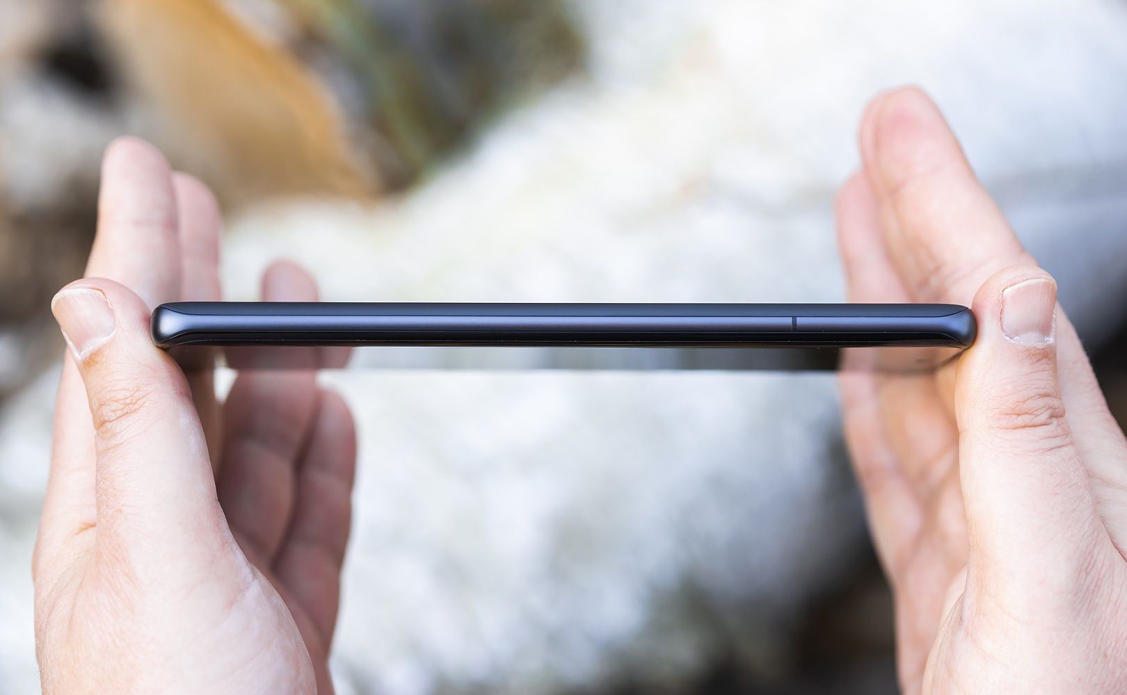 Xiaomi 12 Pro bok lewy
