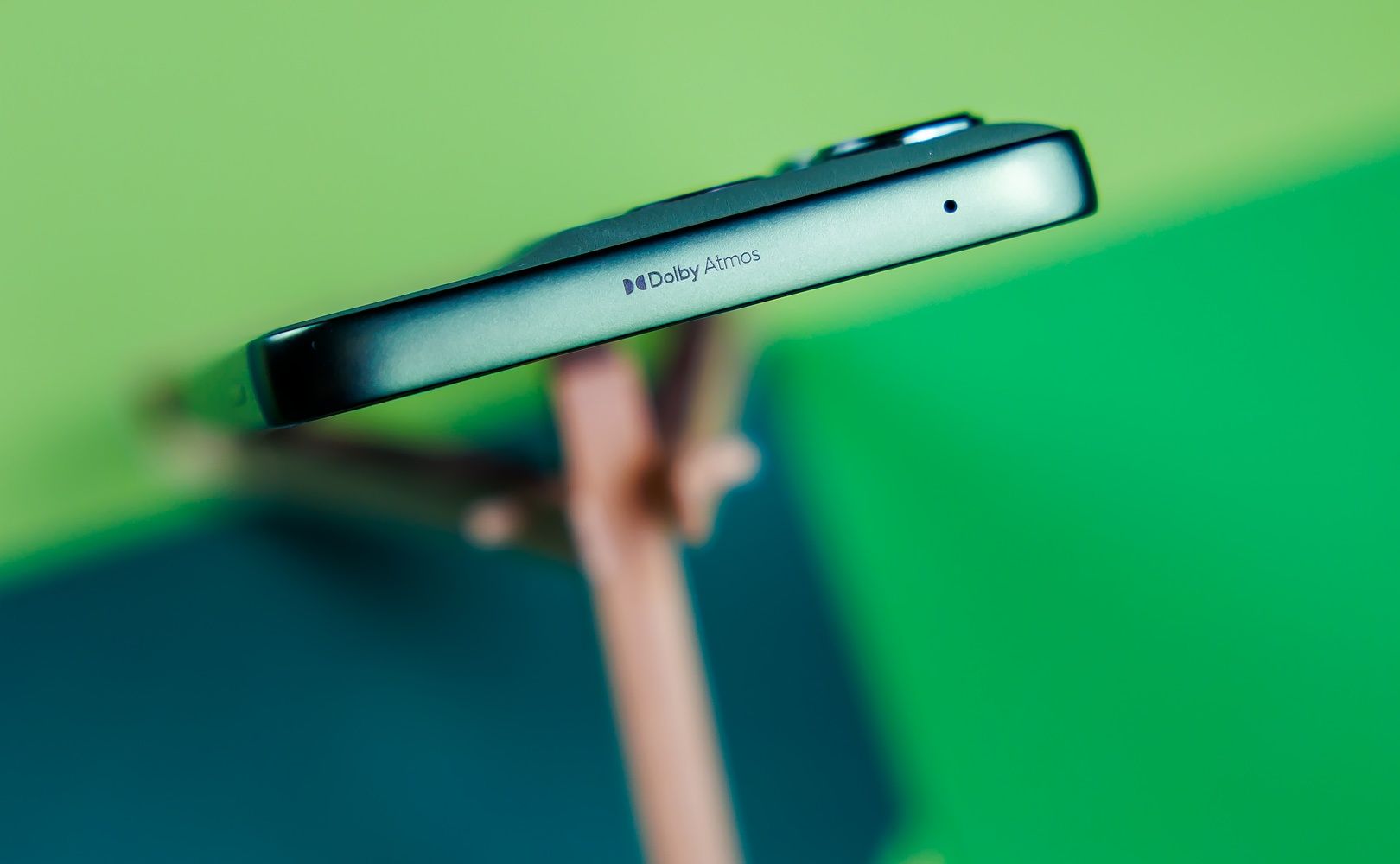Moto G56 górna krawędź