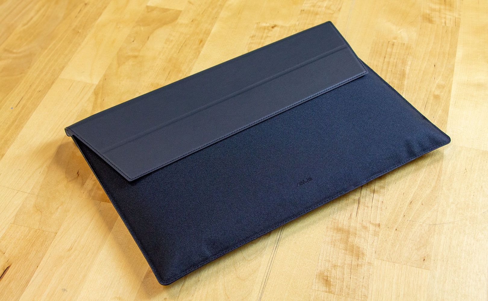 ASUS Zenbook 14 Duo OLED UX8406 -