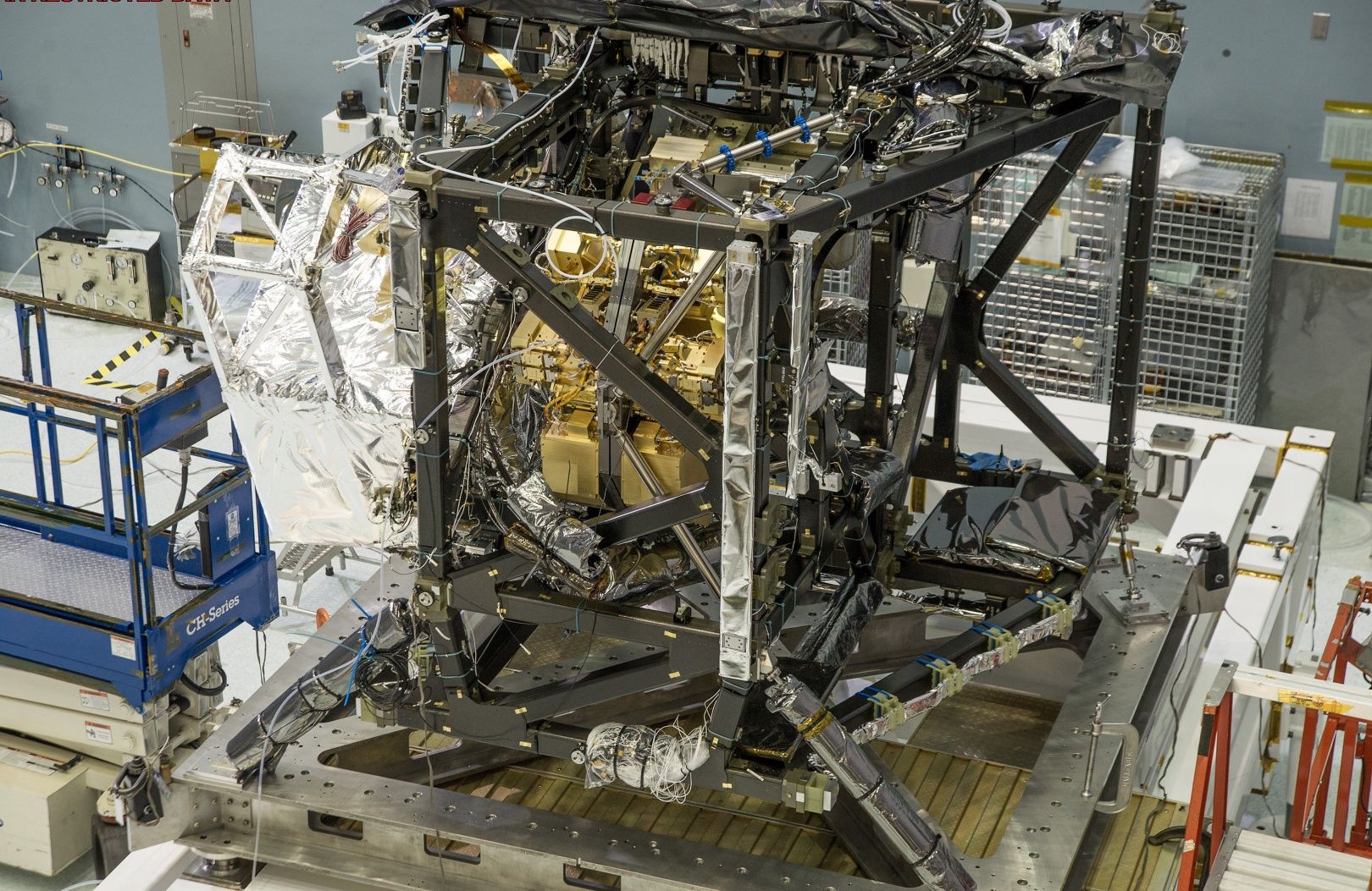 Instrument JWST