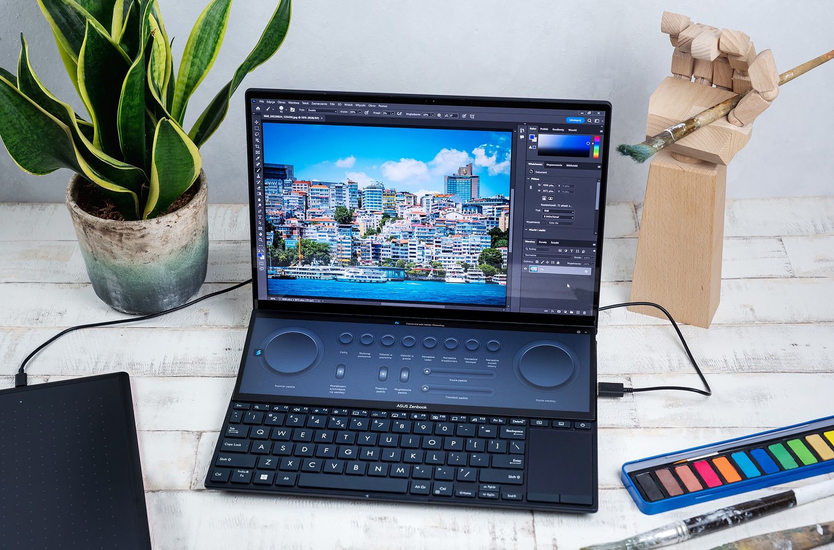 ASUS Zenbook Pro 14 Duo OLED photoshop