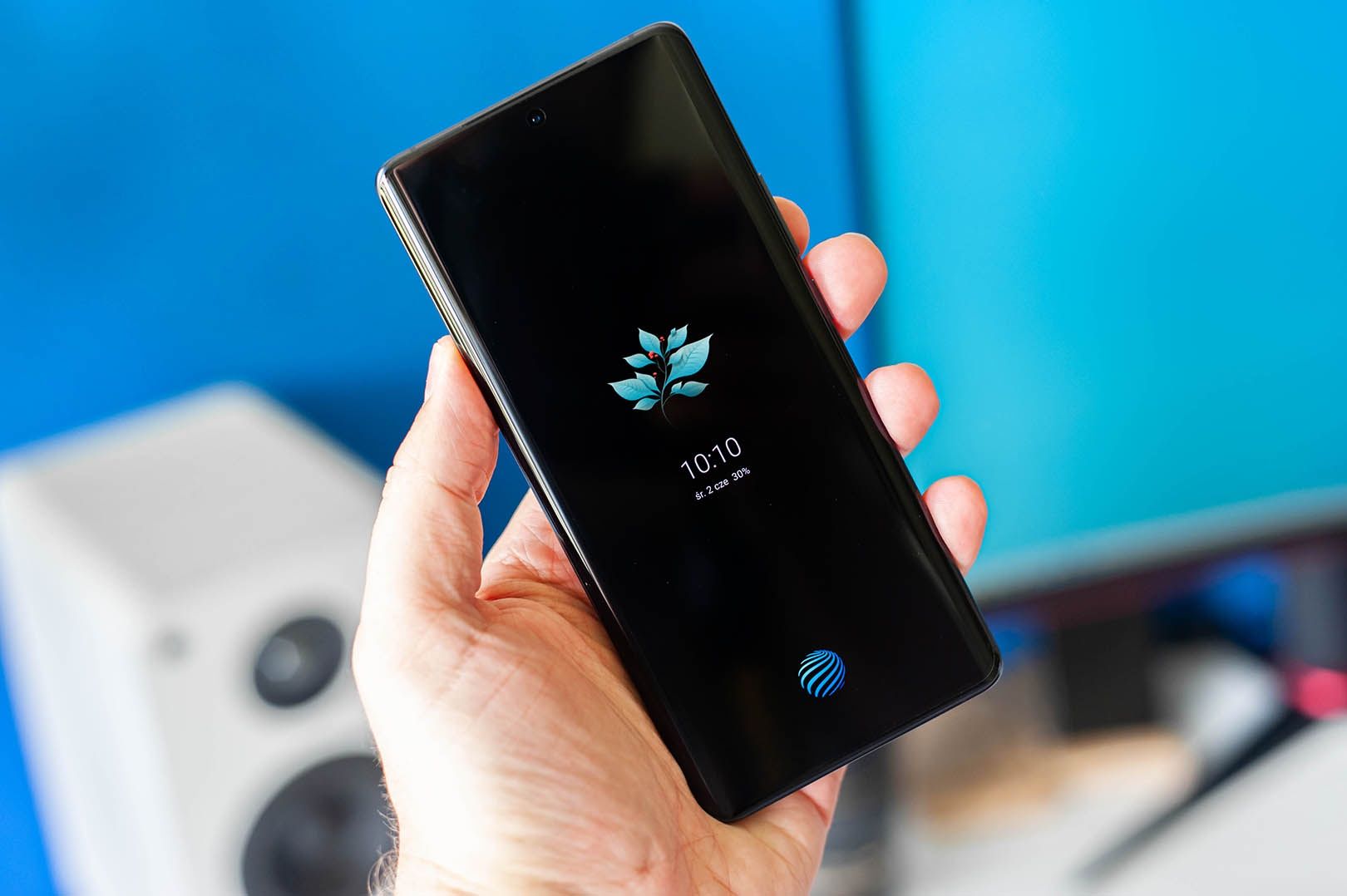 vivo X60 Pro - czytnik linii papilarnych w ekranie