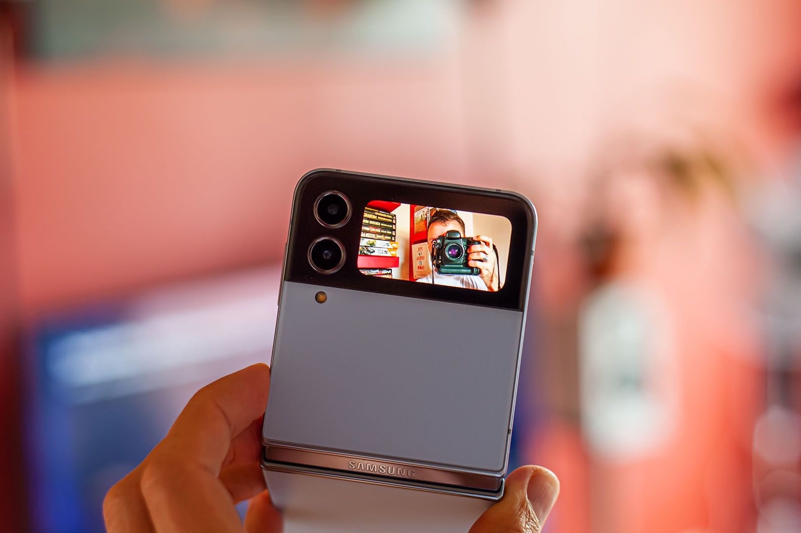 Samsung Galaxy Flip 4
