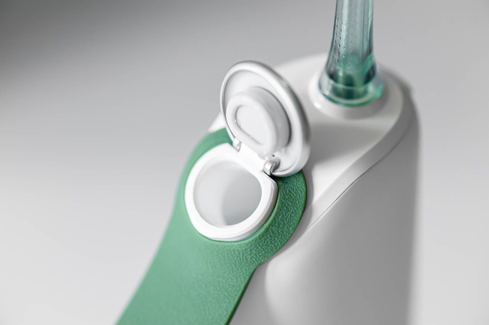 Oclean W10 otwór do wlewania wody