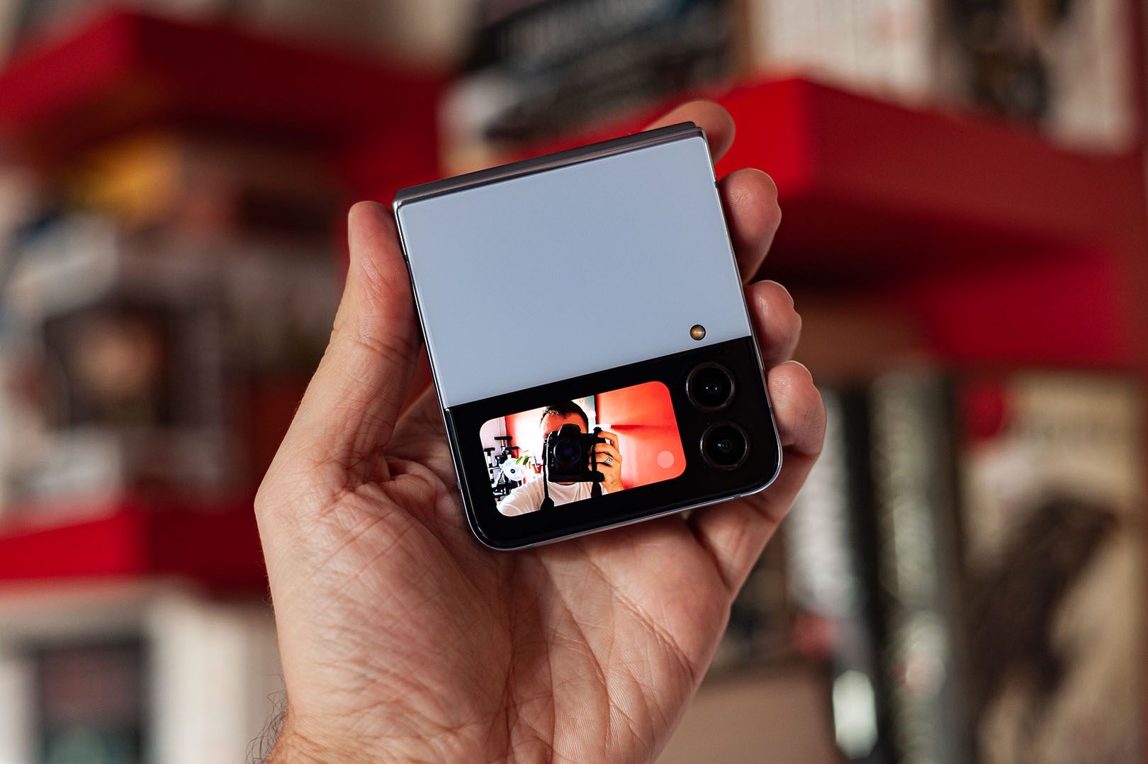 Samsung Galaxy Flip 4