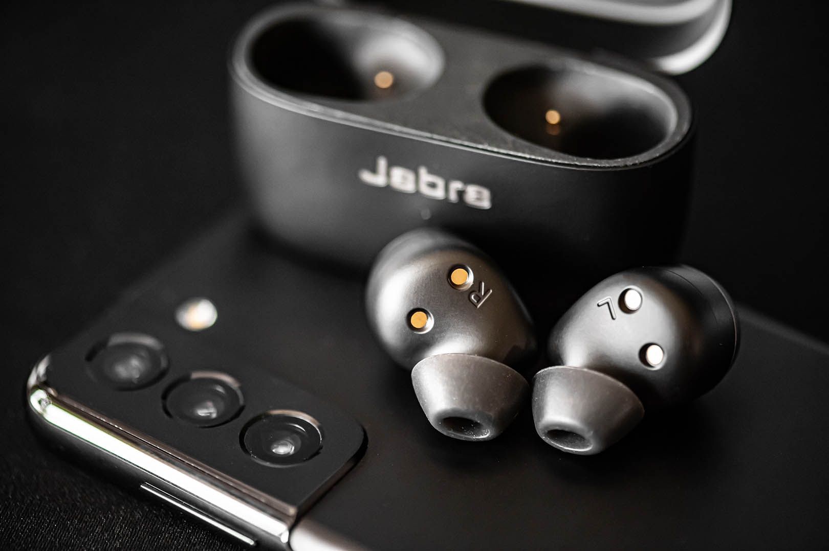 Jabra Elite 85t czy warto kupić?