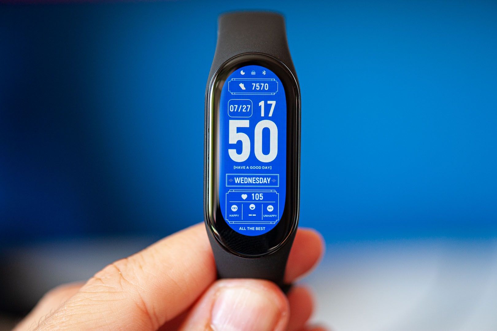 zmiana tła zegarka w Mi Band 7