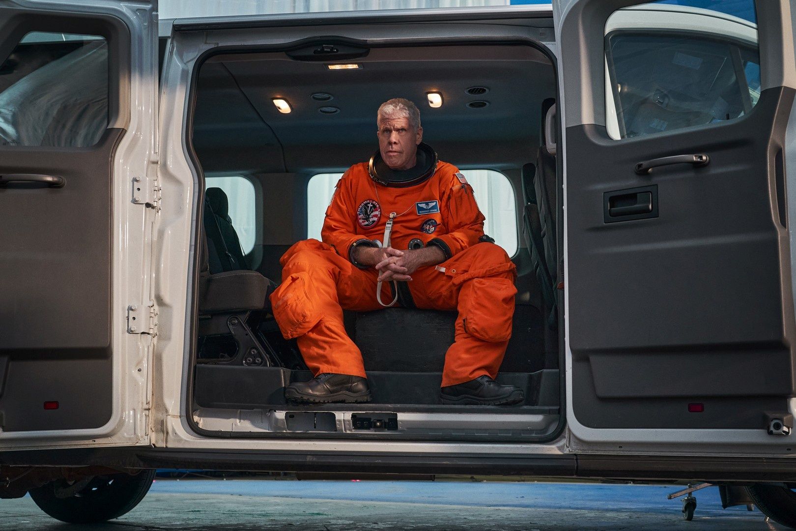 Ron Perlman Nie patrz w górę