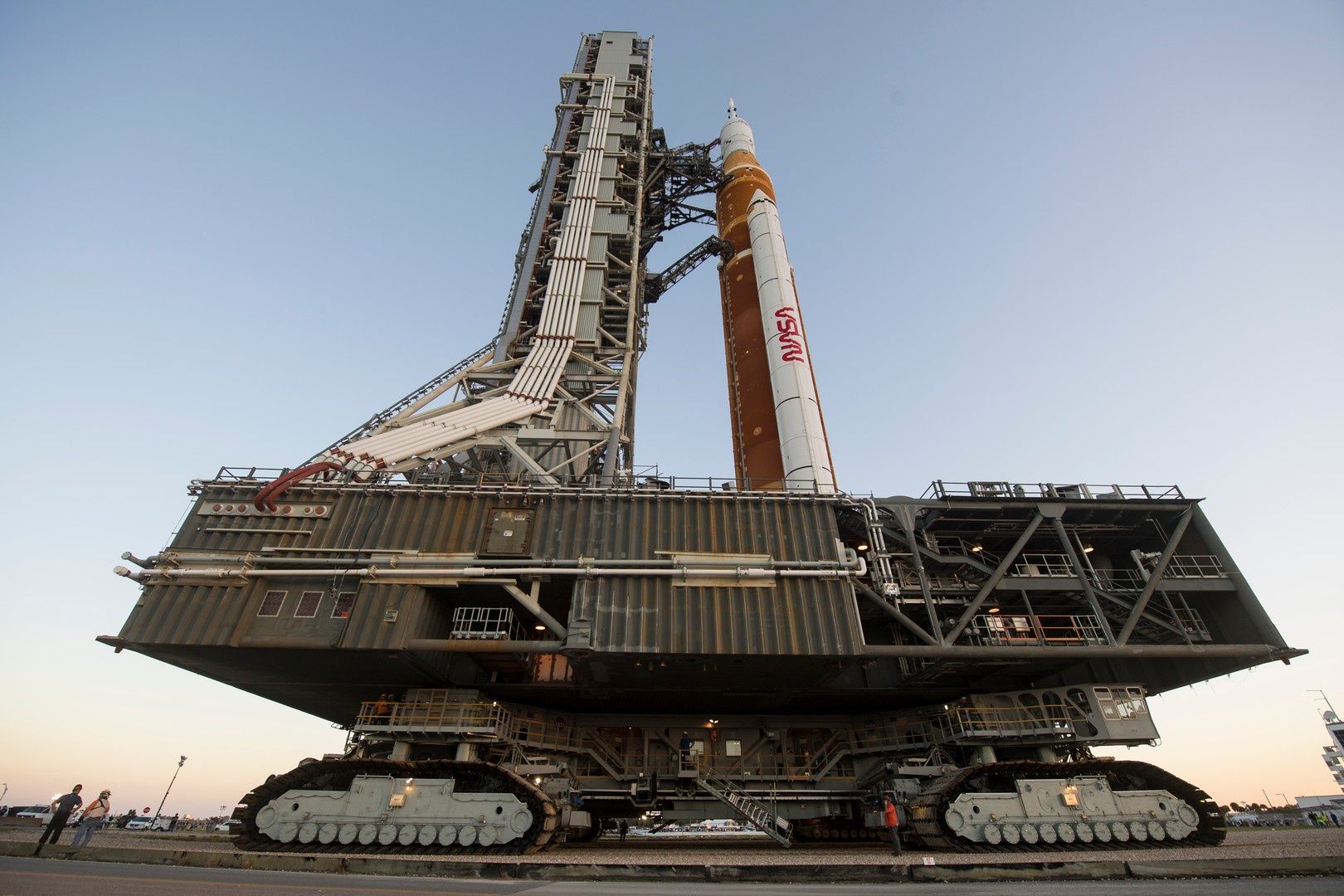 SLS na transporterze