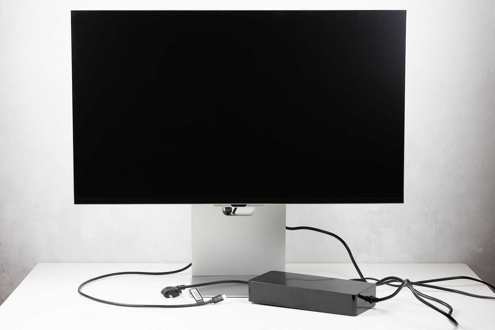 Samsung Vievfinity S9 5K 27 cali rozmiar zasilacza