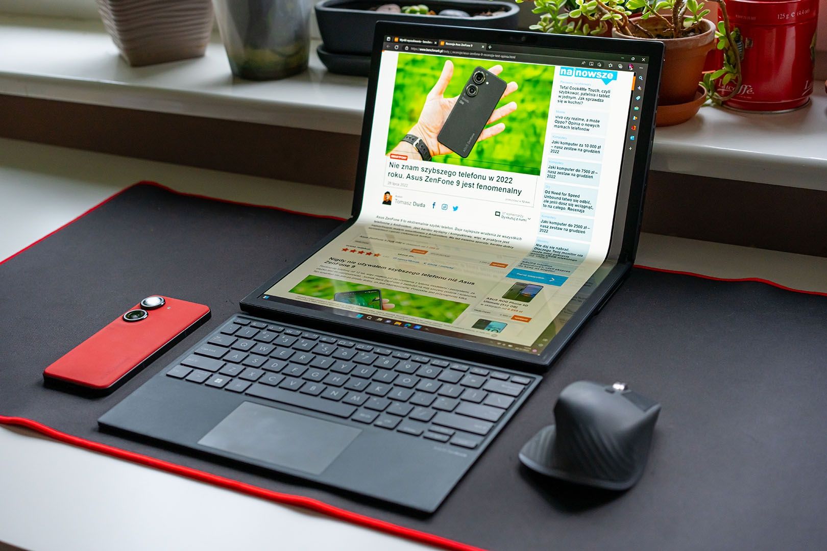 ASUS ZenBook 17 Fold OLED