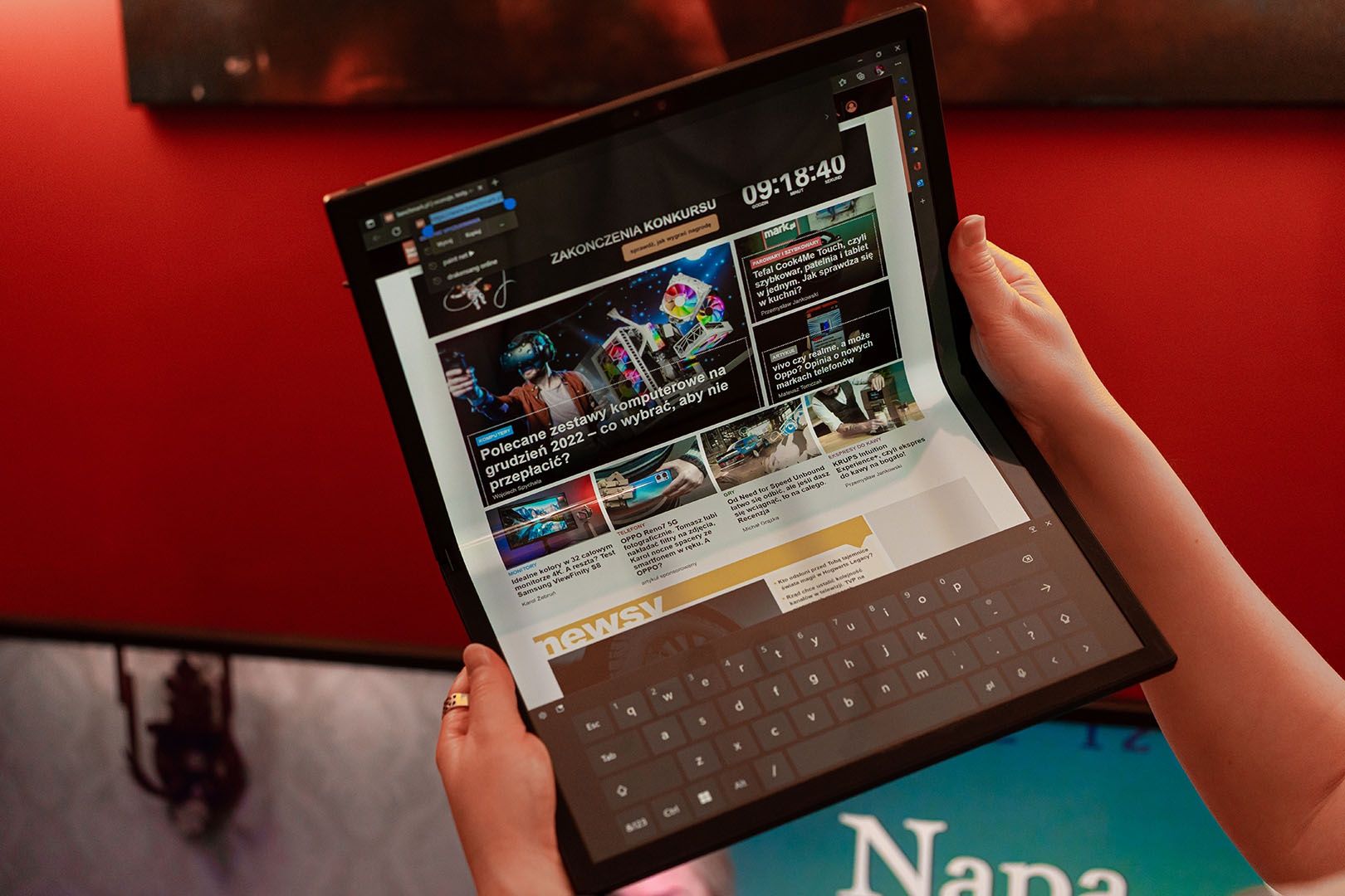 ASUS ZenBook 17 Fold OLED