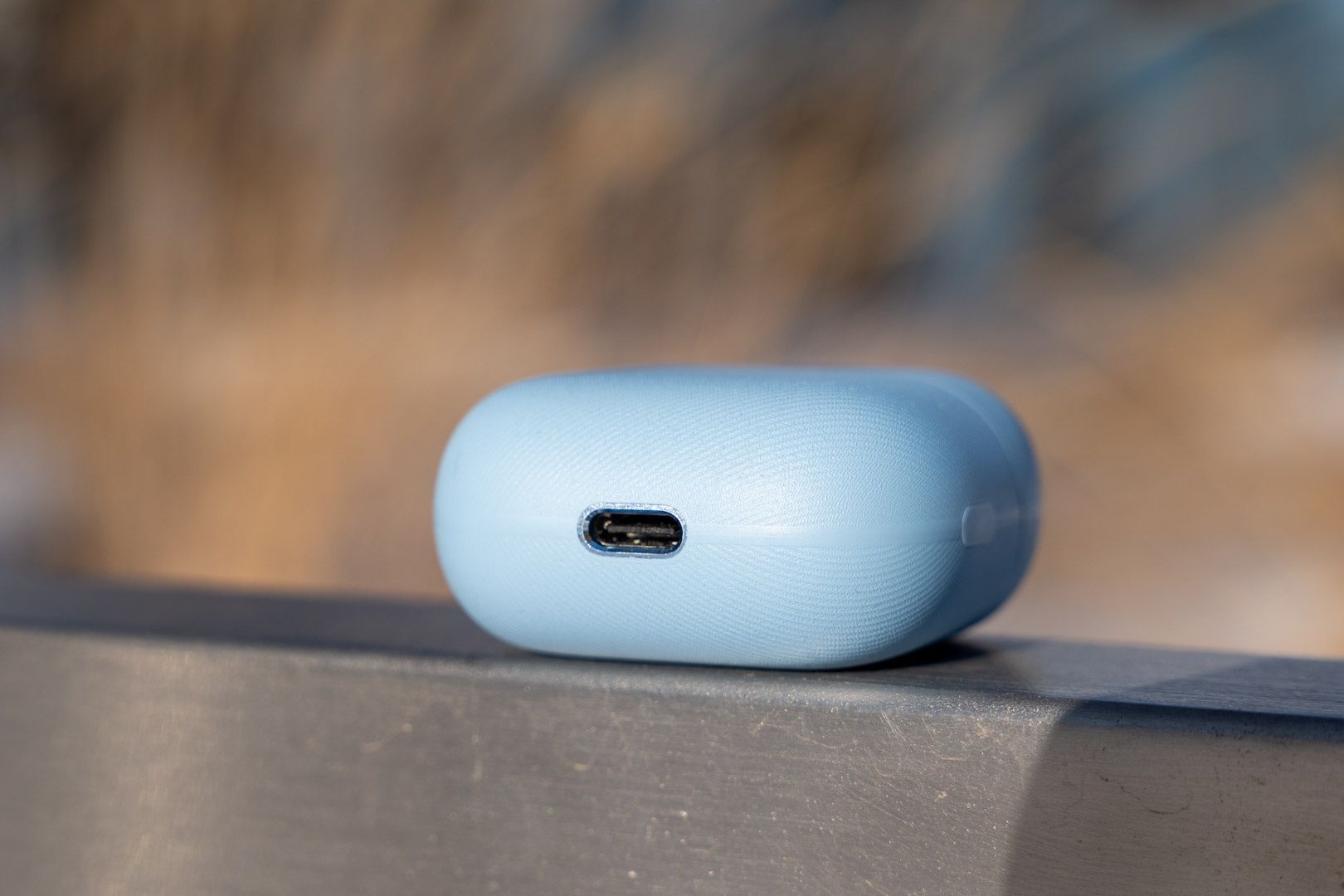 Huawei FreeClip 2 - złącze USB-C