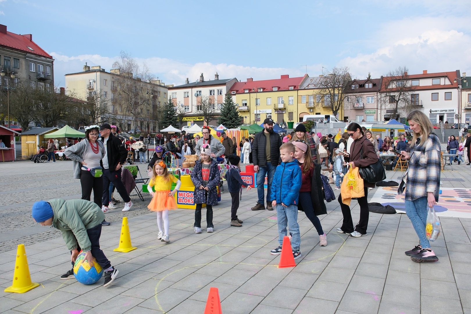 Ostrowiecki Rynek centrum wielkanocnych tradycji