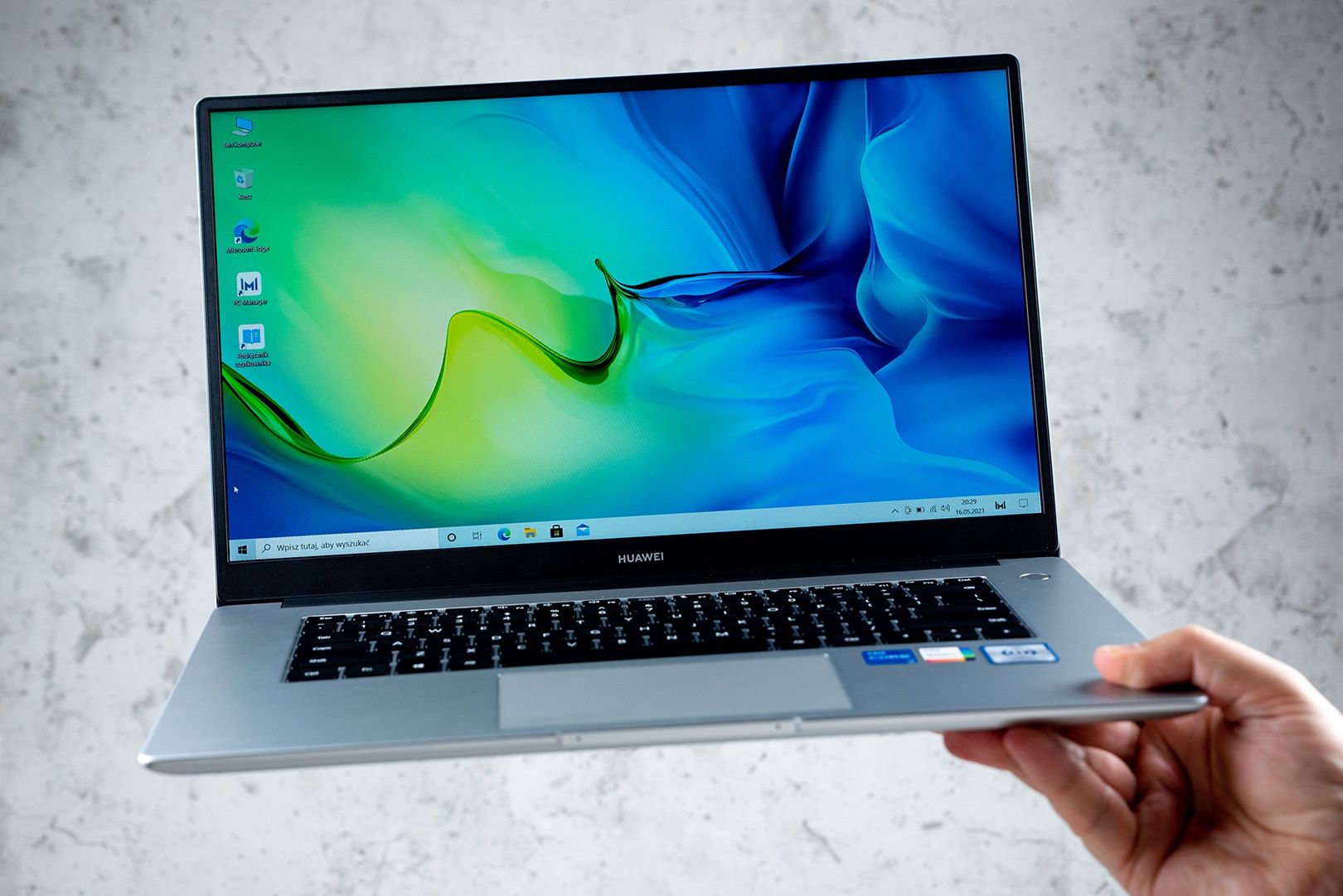 Huawei MateBook D 15 waga