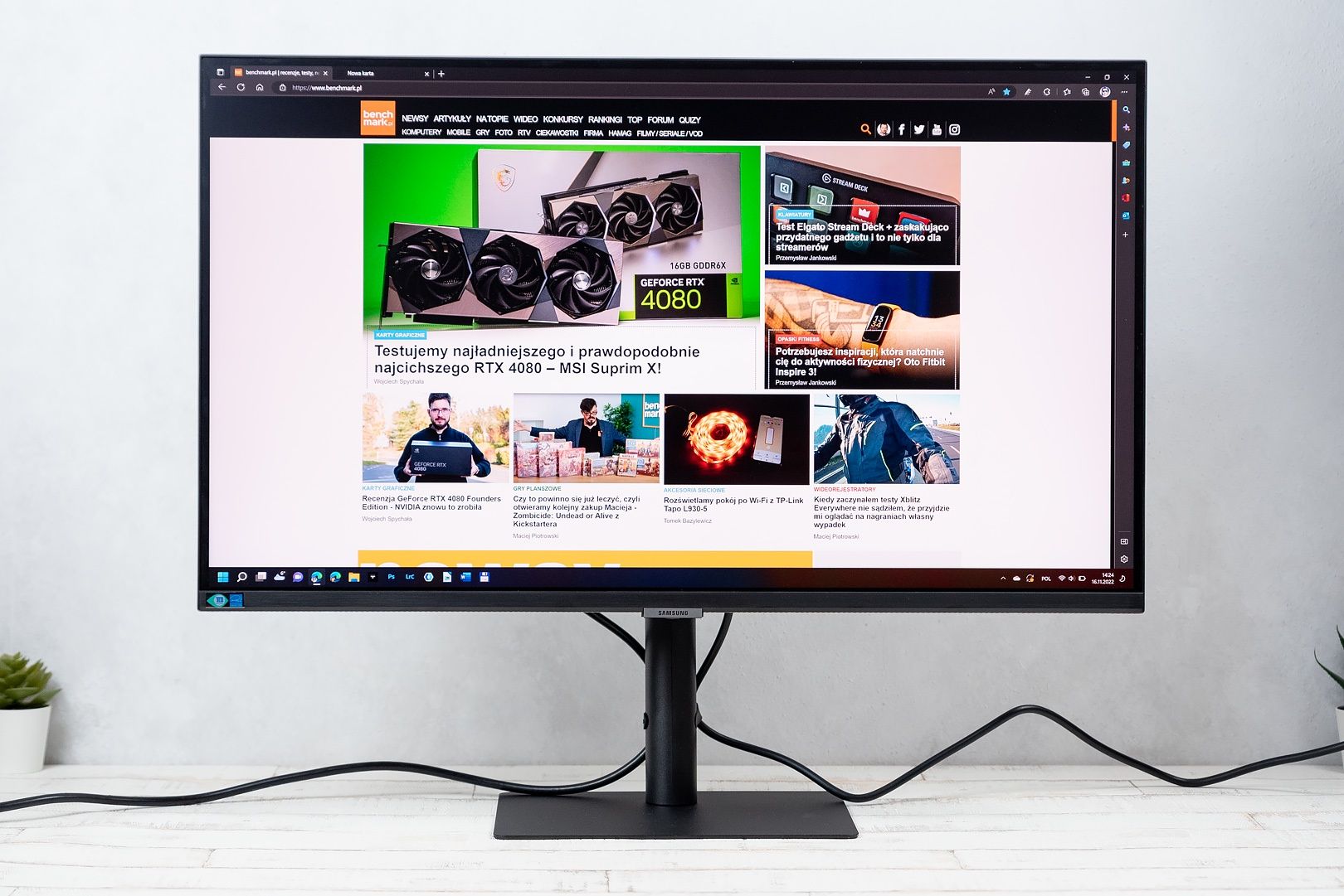 Samsung ViewFinity S8 32 cale poziomo