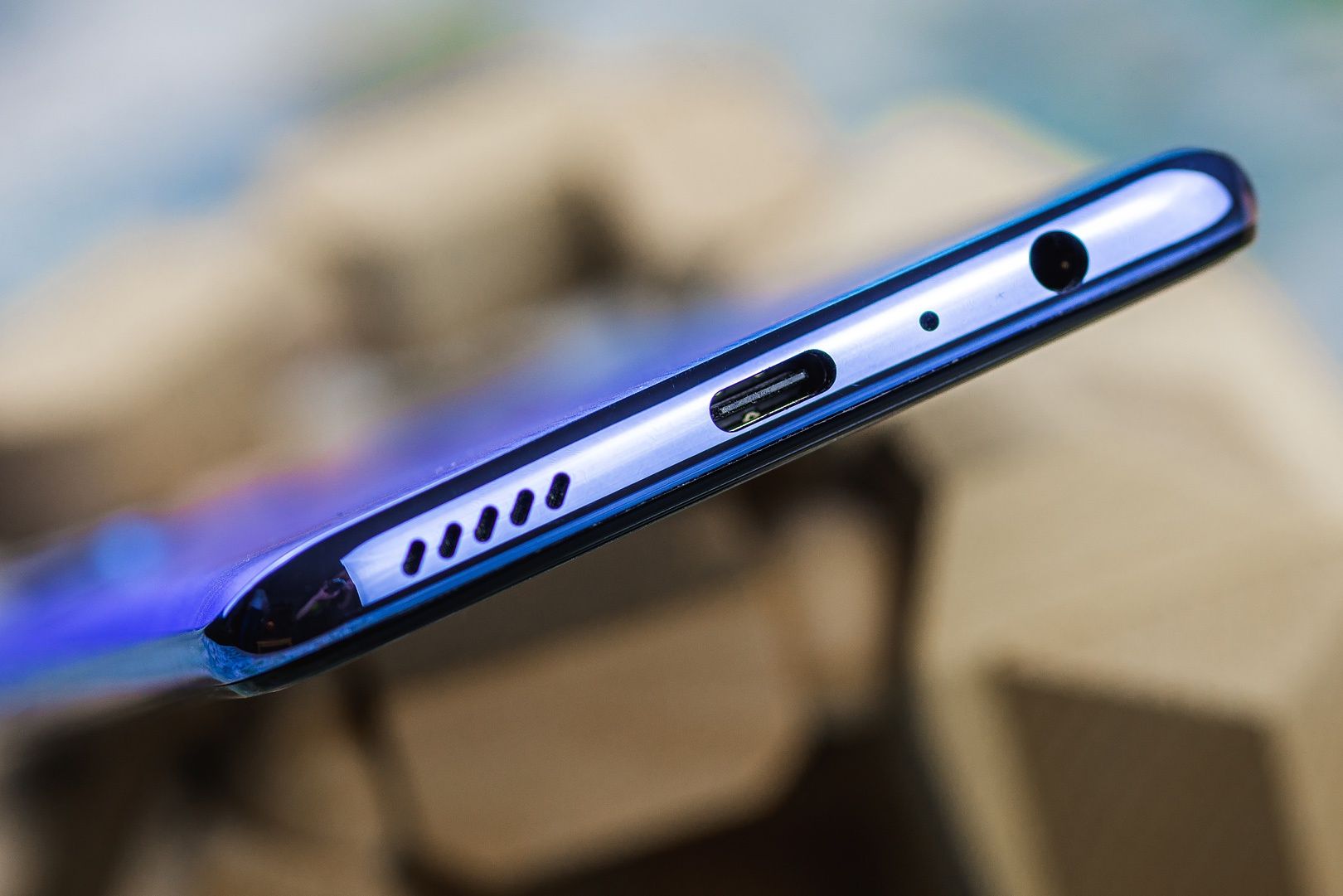 OPPO Reno7 5G złącze USB typ C