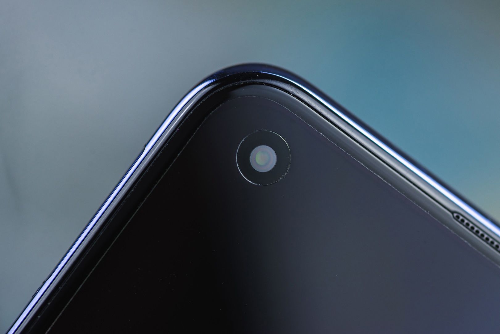 OPPO Reno7 5G aparat przód