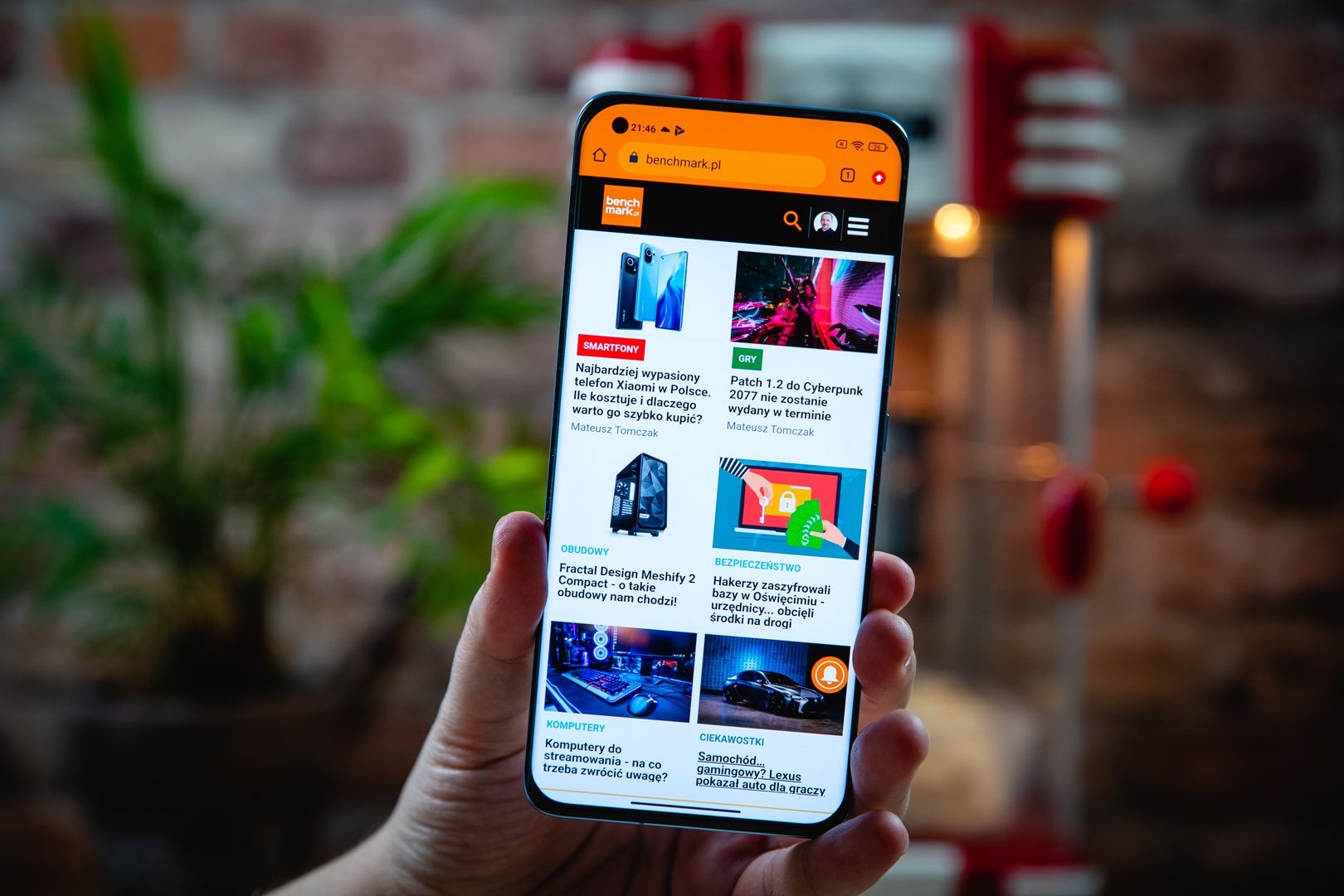 Xiaomi Mi 11 dłoń